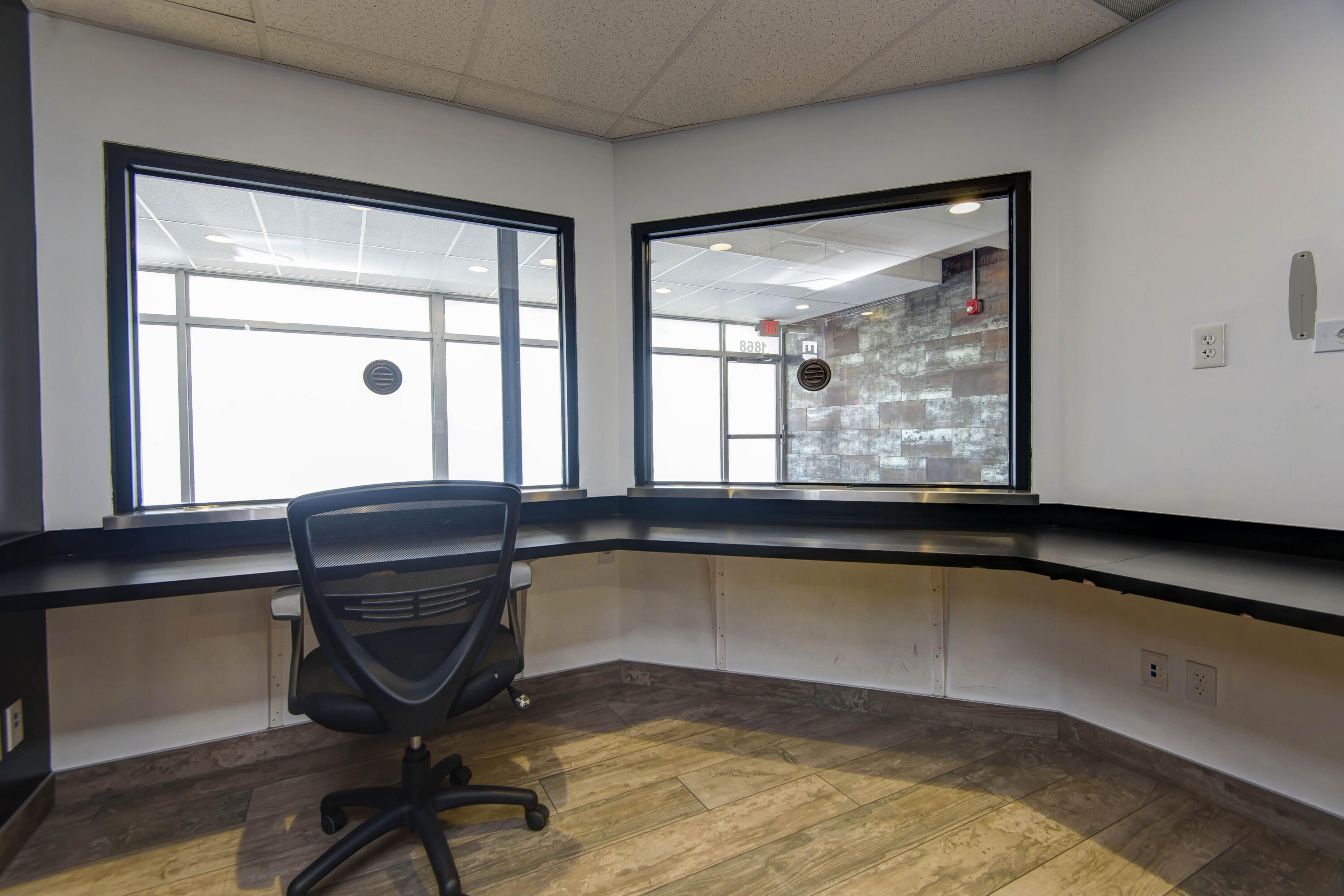 Photo 12 - Commercial Lease for sale – 1868 S Glenstone Avenue  Springfield, MO