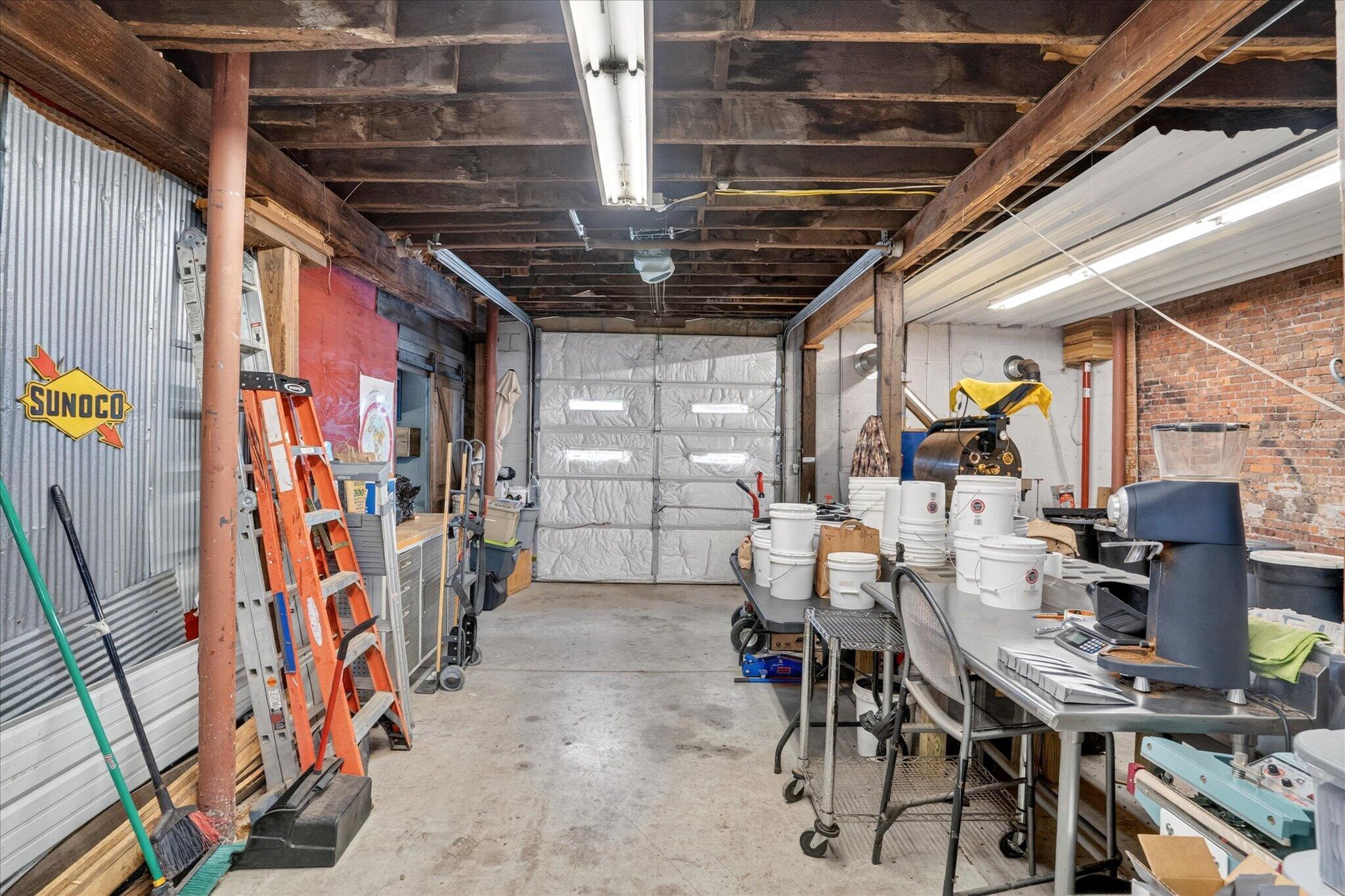 Photo 23 - Commercial Sale for sale – 33 W Olive Street  Aurora, MO