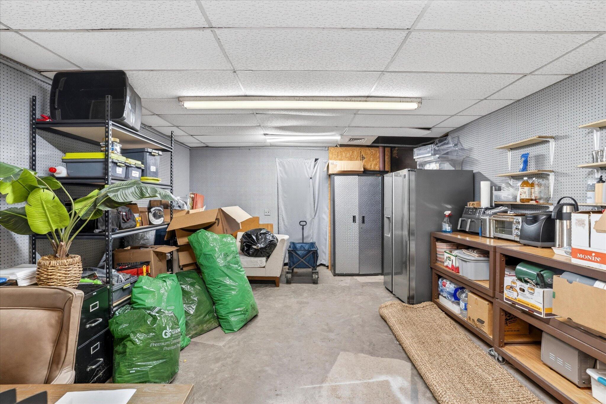 Photo 20 - Commercial Sale for sale – 33 W Olive Street  Aurora, MO