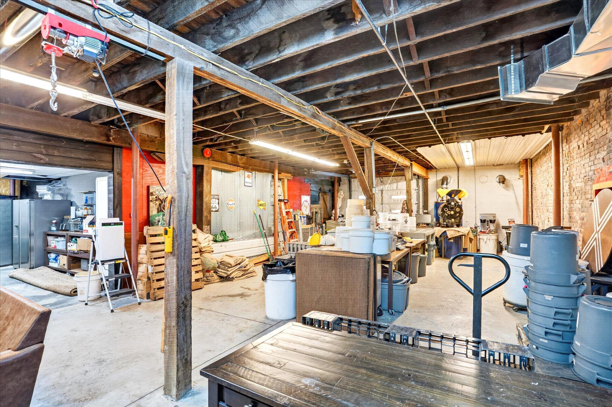 Photo 21 - Commercial Sale for sale – 33 W Olive Street  Aurora, MO