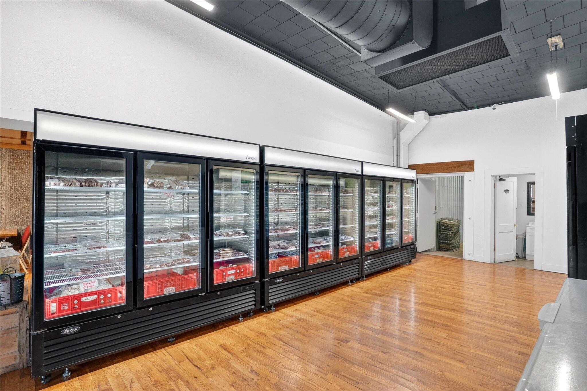 Photo 13 - Commercial Sale for sale – 33 W Olive Street  Aurora, MO