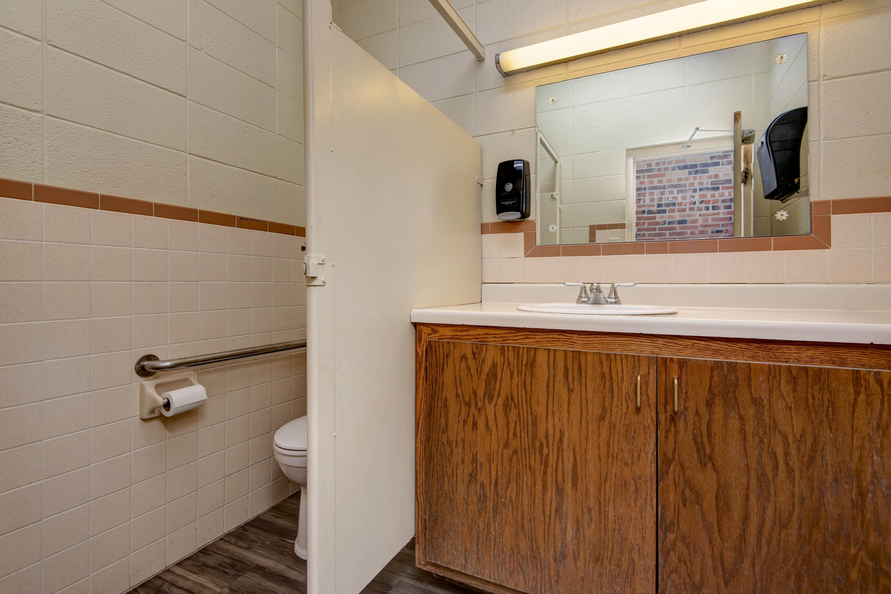Photo 10 - Commercial Lease for sale – 3833 S Campbell Avenue  Springfield, MO