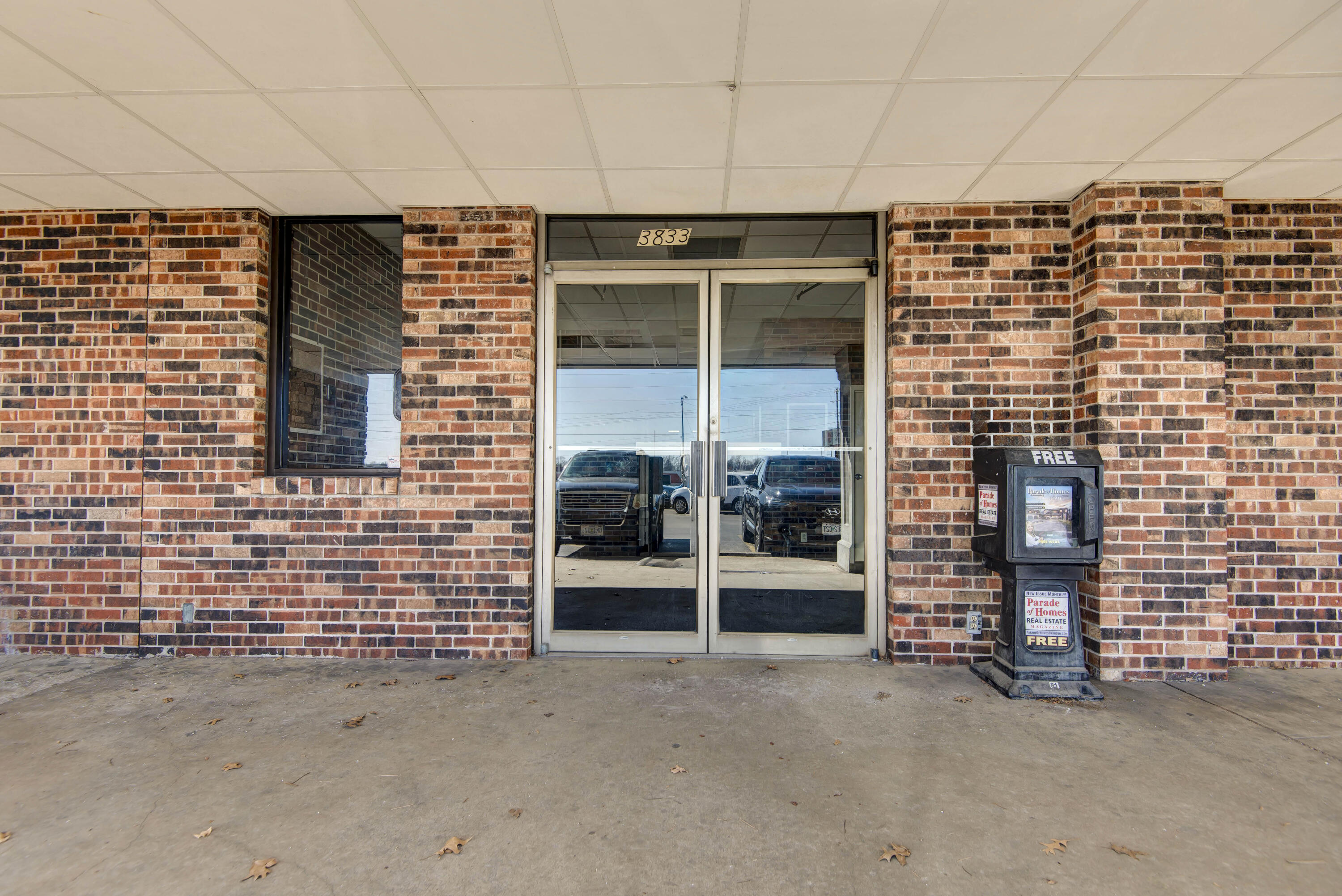 Photo 16 - Commercial Lease for sale – 3833 S Campbell Avenue  Springfield, MO