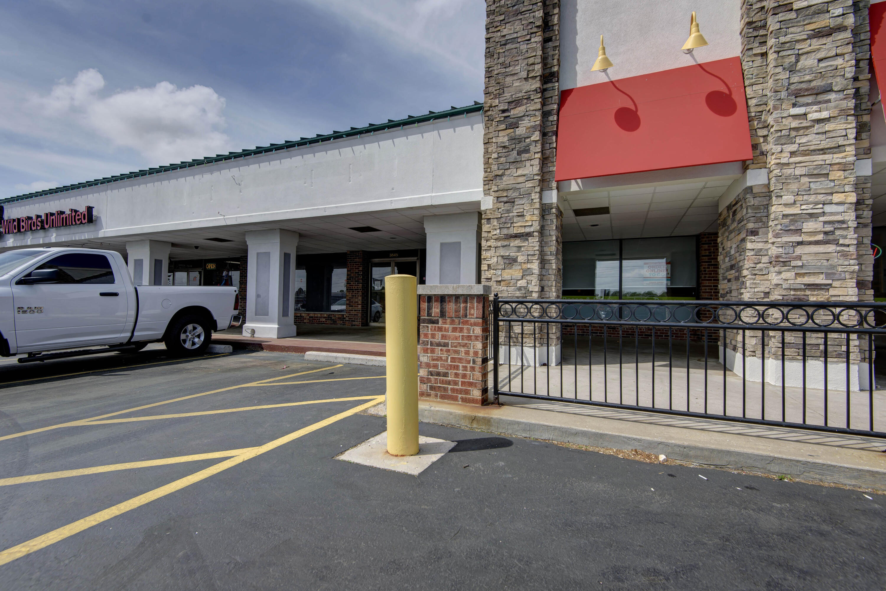Photo 17 - Commercial Lease for sale – 3833 S Campbell Avenue  Springfield, MO