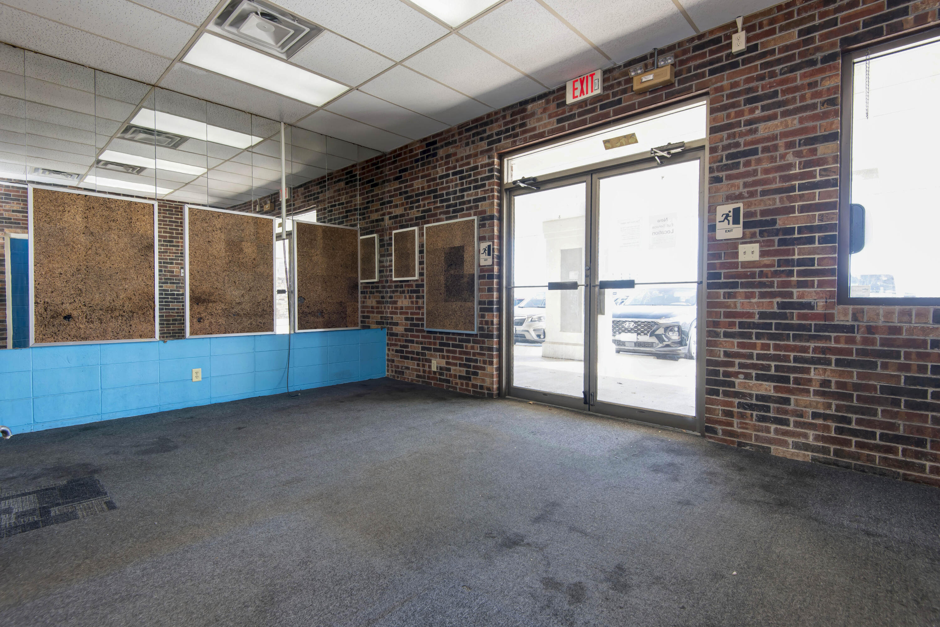 Photo 4 - Commercial Lease for sale – 3833 S Campbell Avenue  Springfield, MO