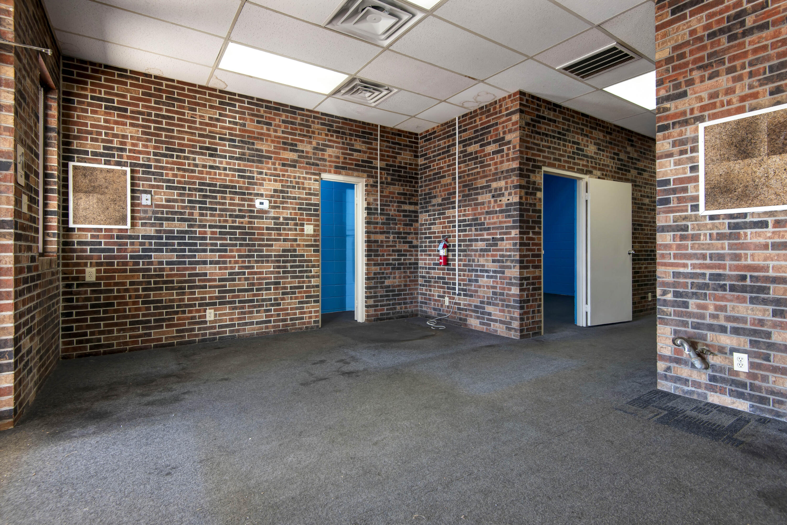 Photo 5 - Commercial Lease for sale – 3833 S Campbell Avenue  Springfield, MO
