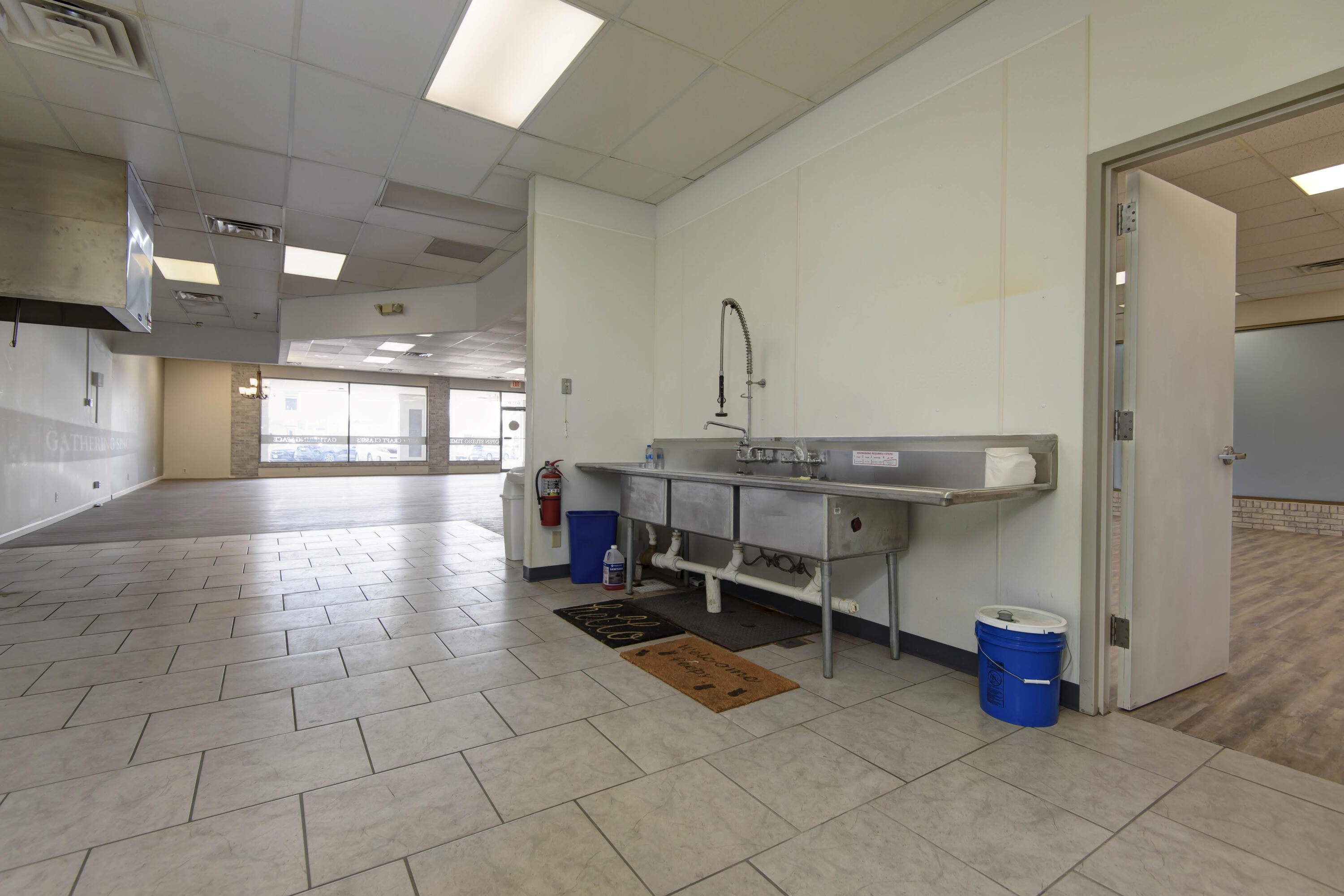 Photo 10 - Commercial Sale for sale – 3857 S Campbell Avenue  Springfield, MO