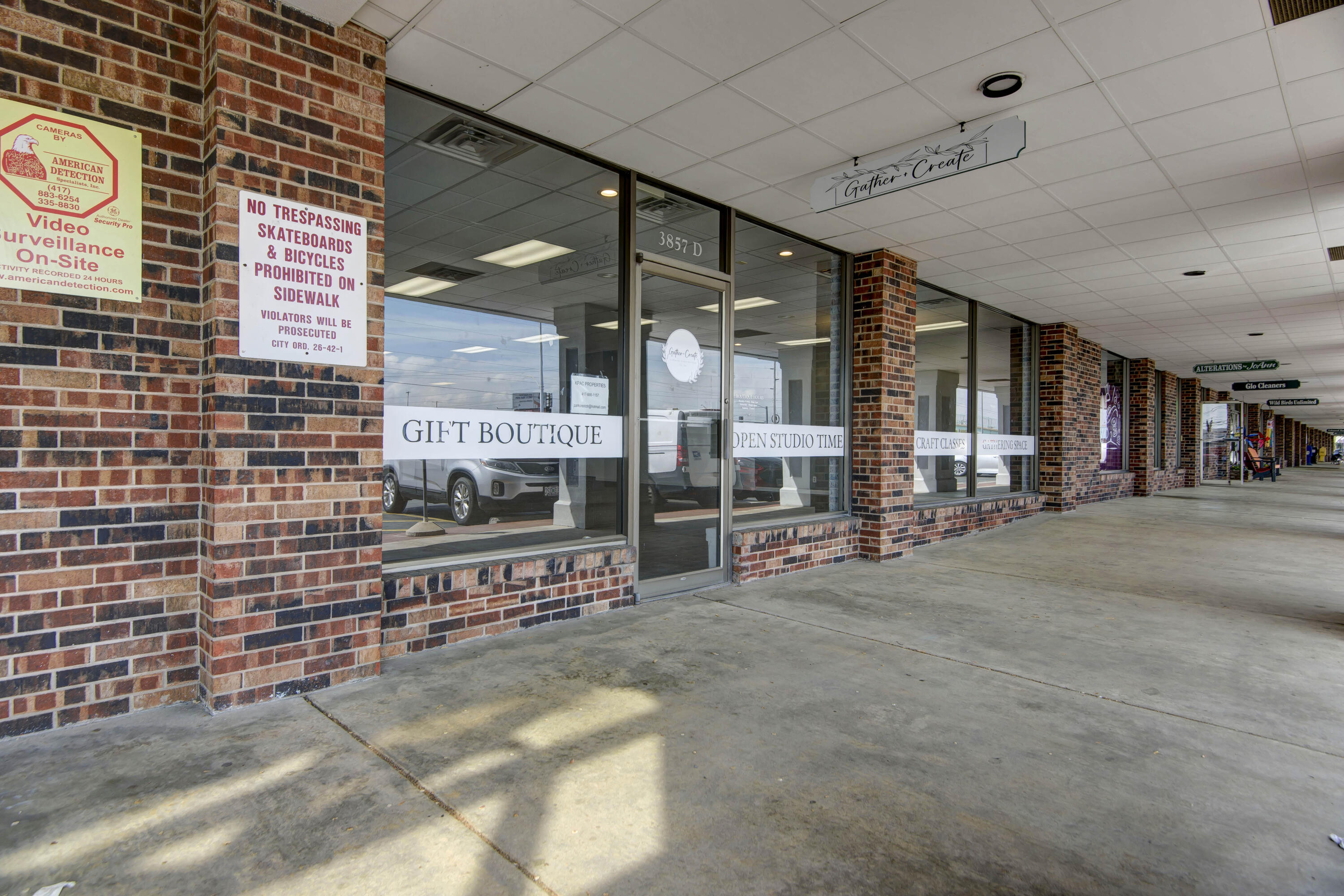 Photo 4 - Commercial Sale for sale – 3857 S Campbell Avenue  Springfield, MO