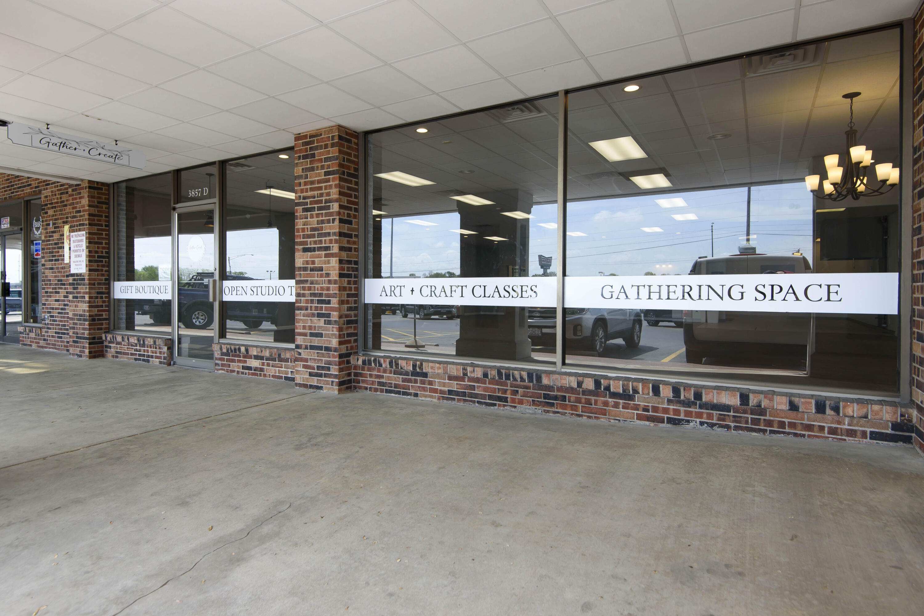 Photo 3 - Commercial Sale for sale – 3857 S Campbell Avenue  Springfield, MO