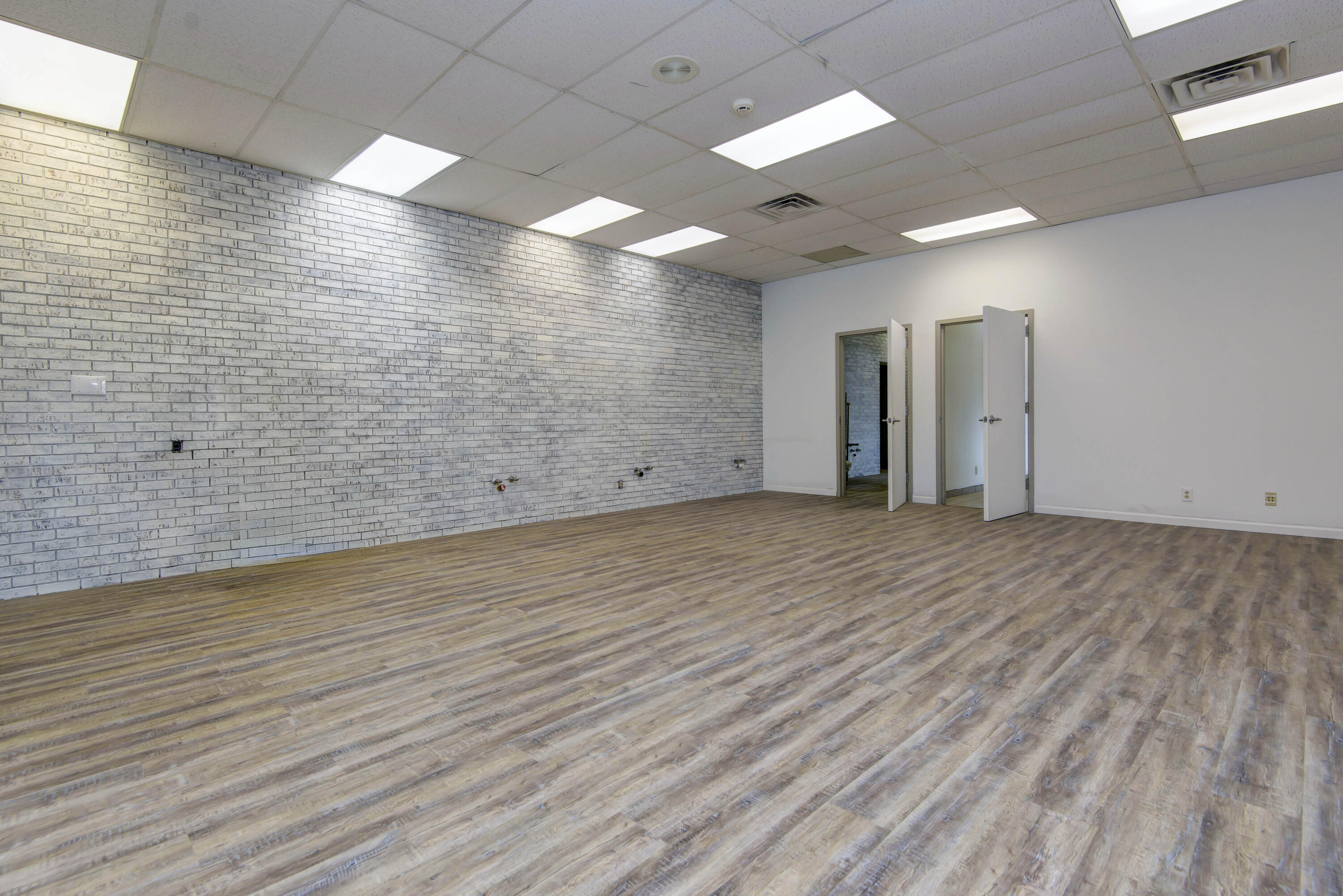 Photo 13 - Commercial Sale for sale – 3857 S Campbell Avenue  Springfield, MO
