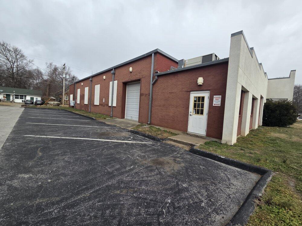 Photo 19 - Commercial Sale for sale – 931 S Kickapoo Avenue  Springfield, MO