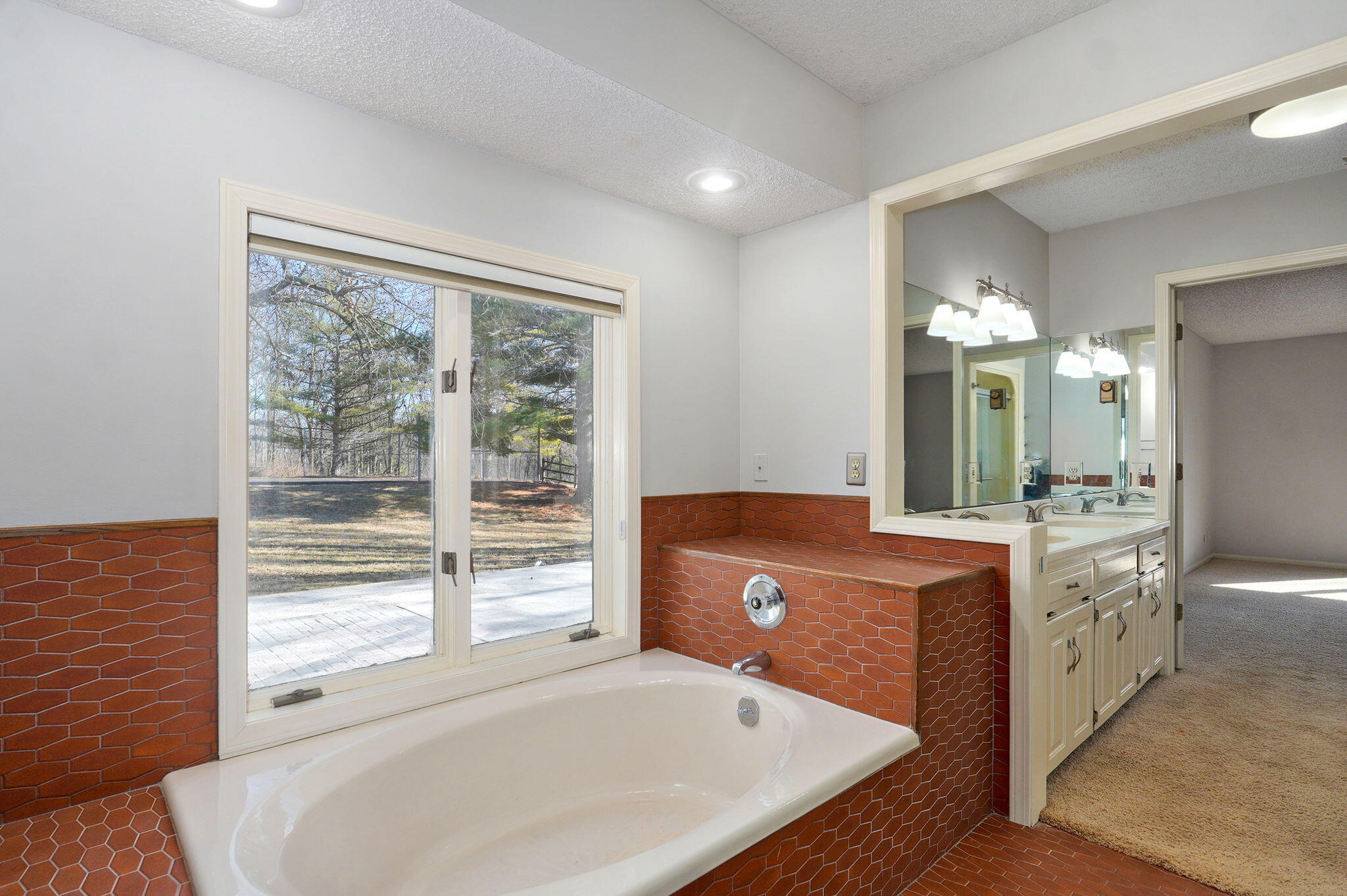 Photo 40 - Residential for sale – 1950 S Farm Road 199   Springfield, MO