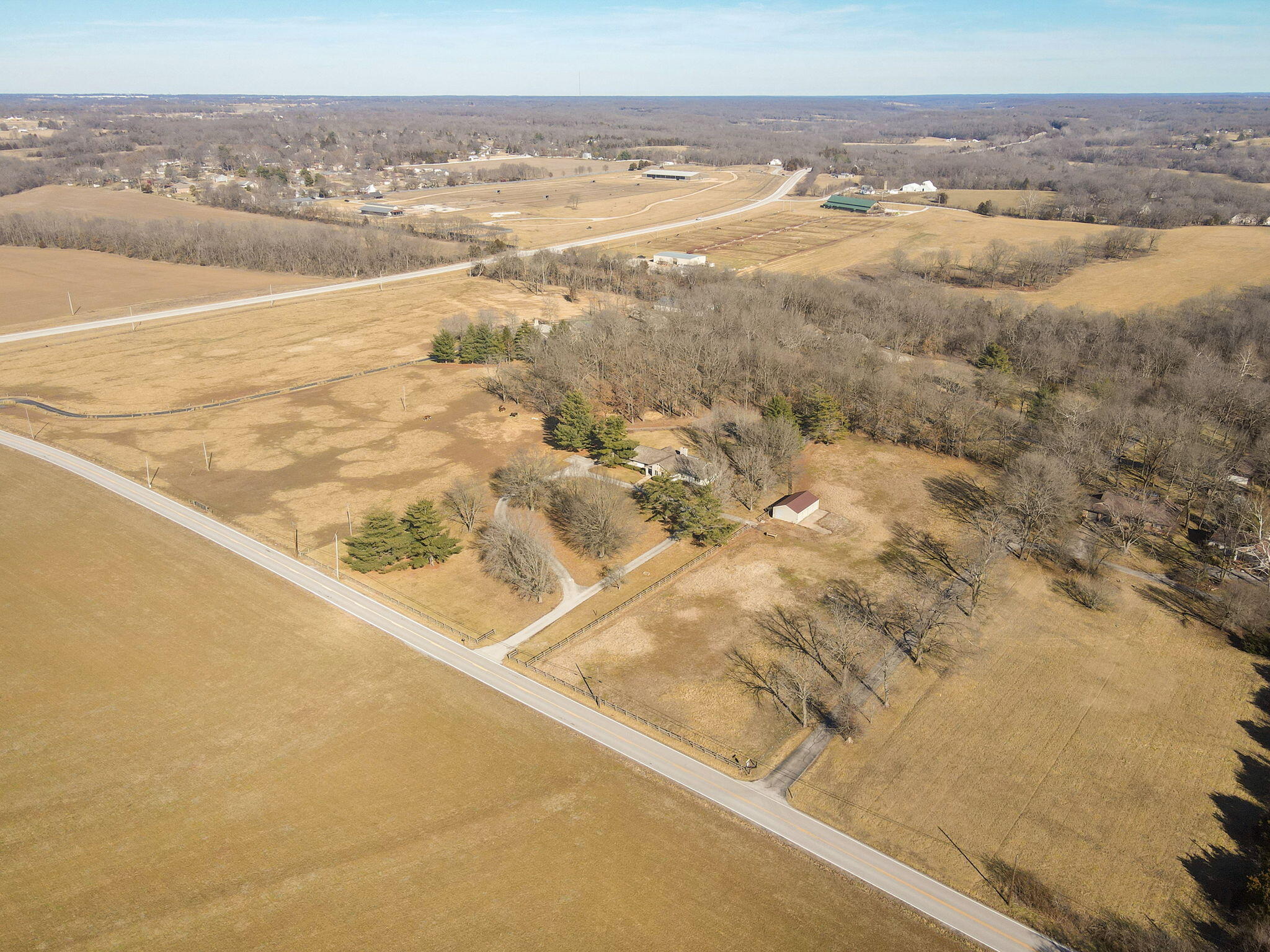 Photo 7 - Residential for sale – 1950 S Farm Road 199   Springfield, MO