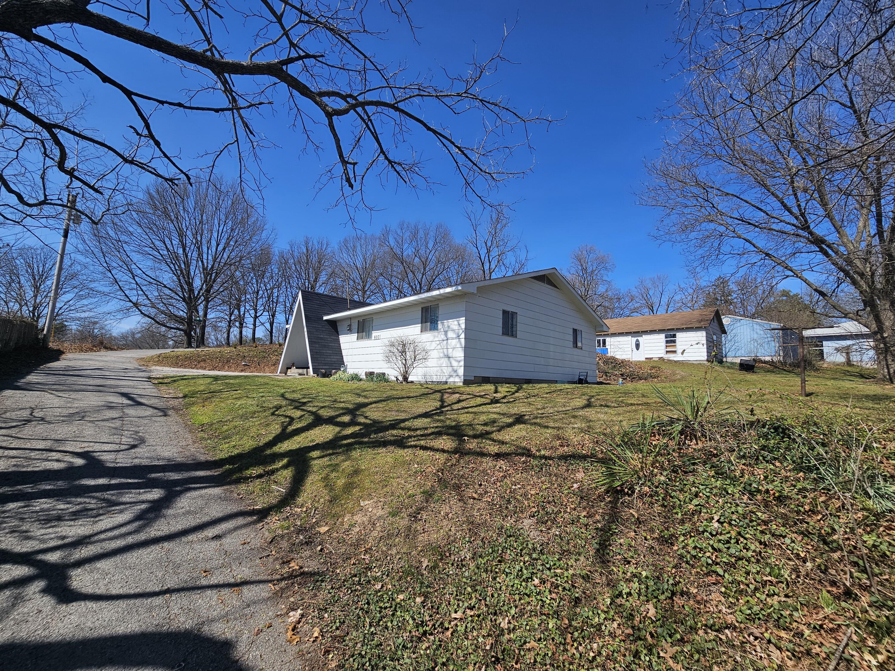 Photo 2 - Residential for sale – 603 W 1st Street  Cassville, MO