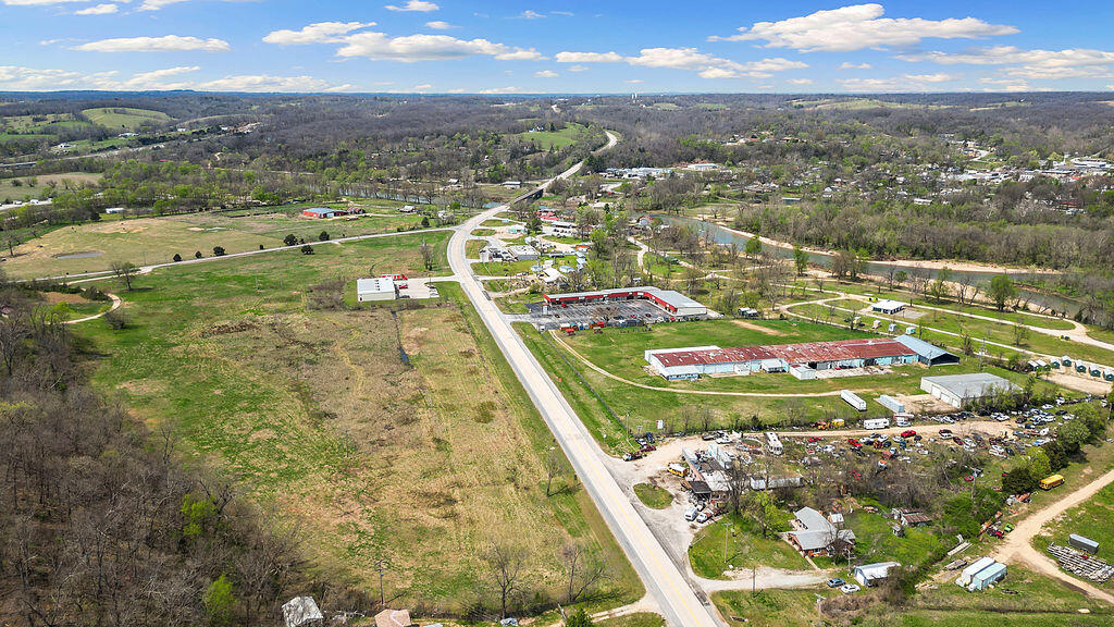 Photo 3 - Commercial Sale for sale – Tbd  Highway 71 & Hwy H   Pineville, MO