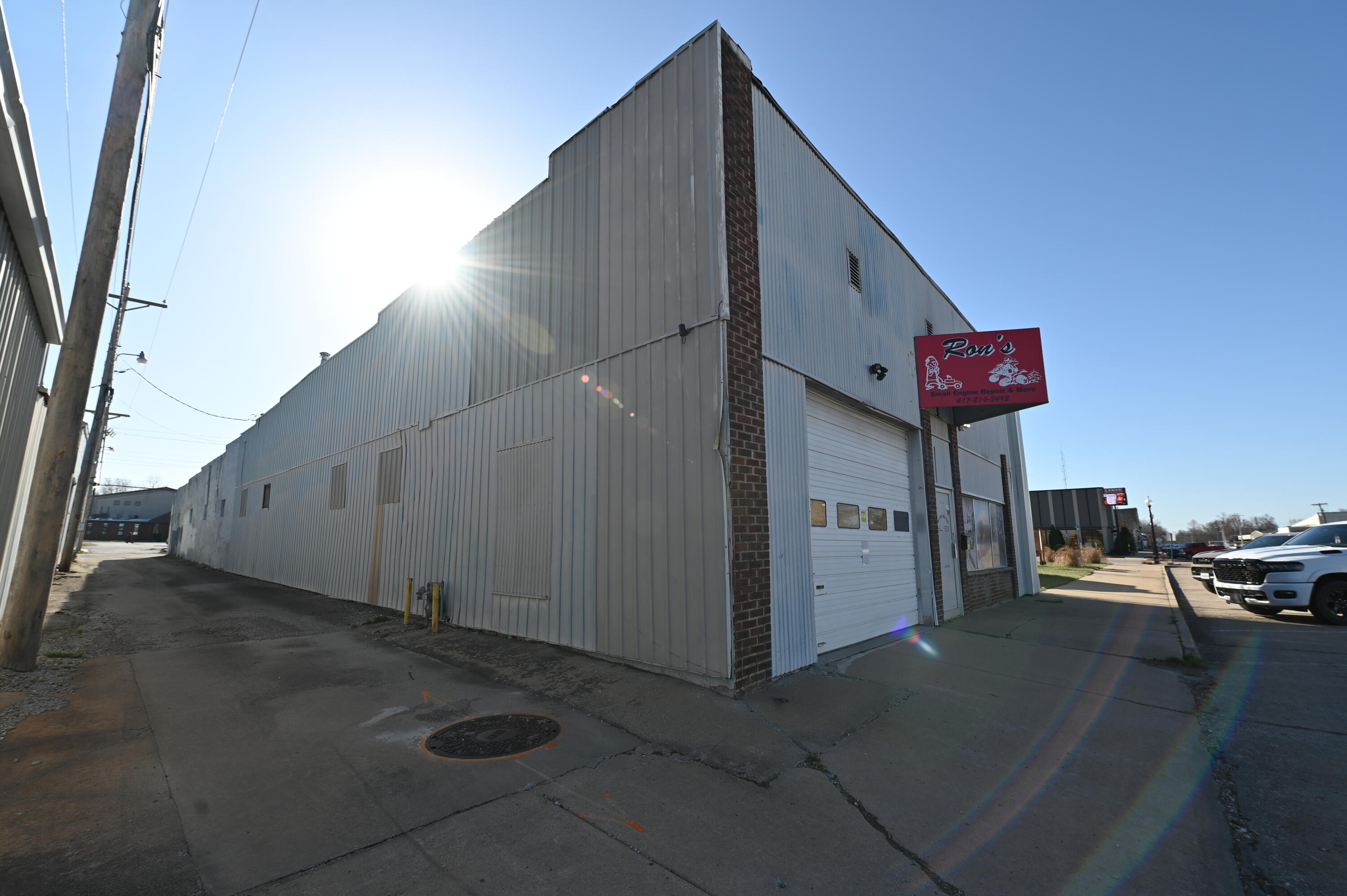 Photo 2 - Commercial Sale for sale – 904  Broadway Street  Lamar, MO