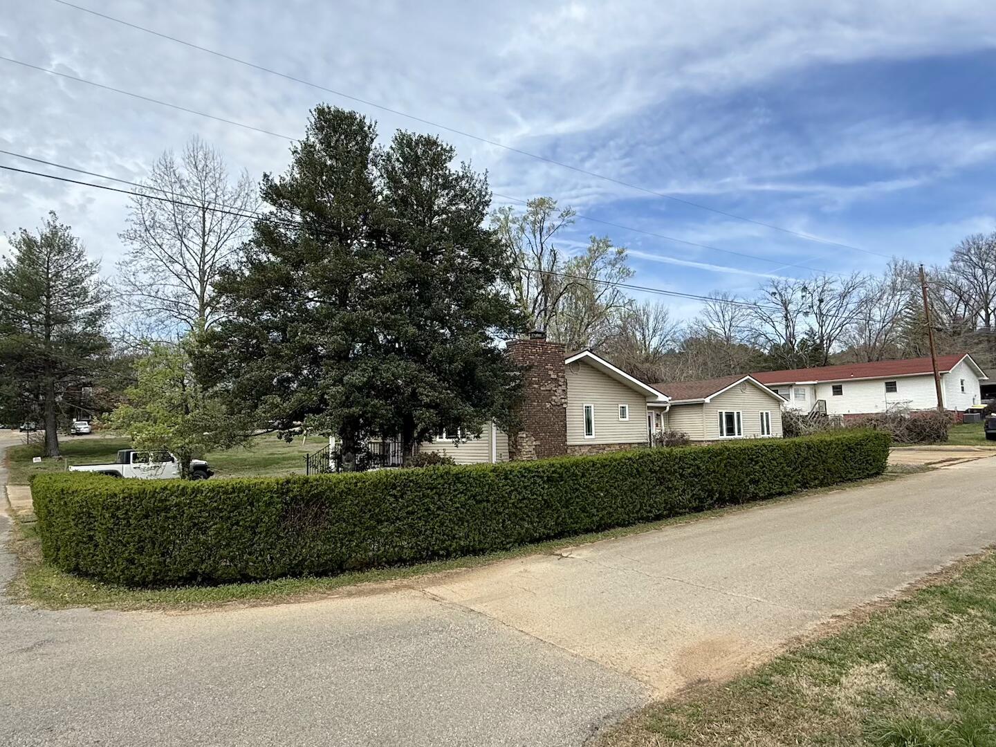 Photo 5 - Residential for sale – 402  Elsie Street  Van Buren, MO