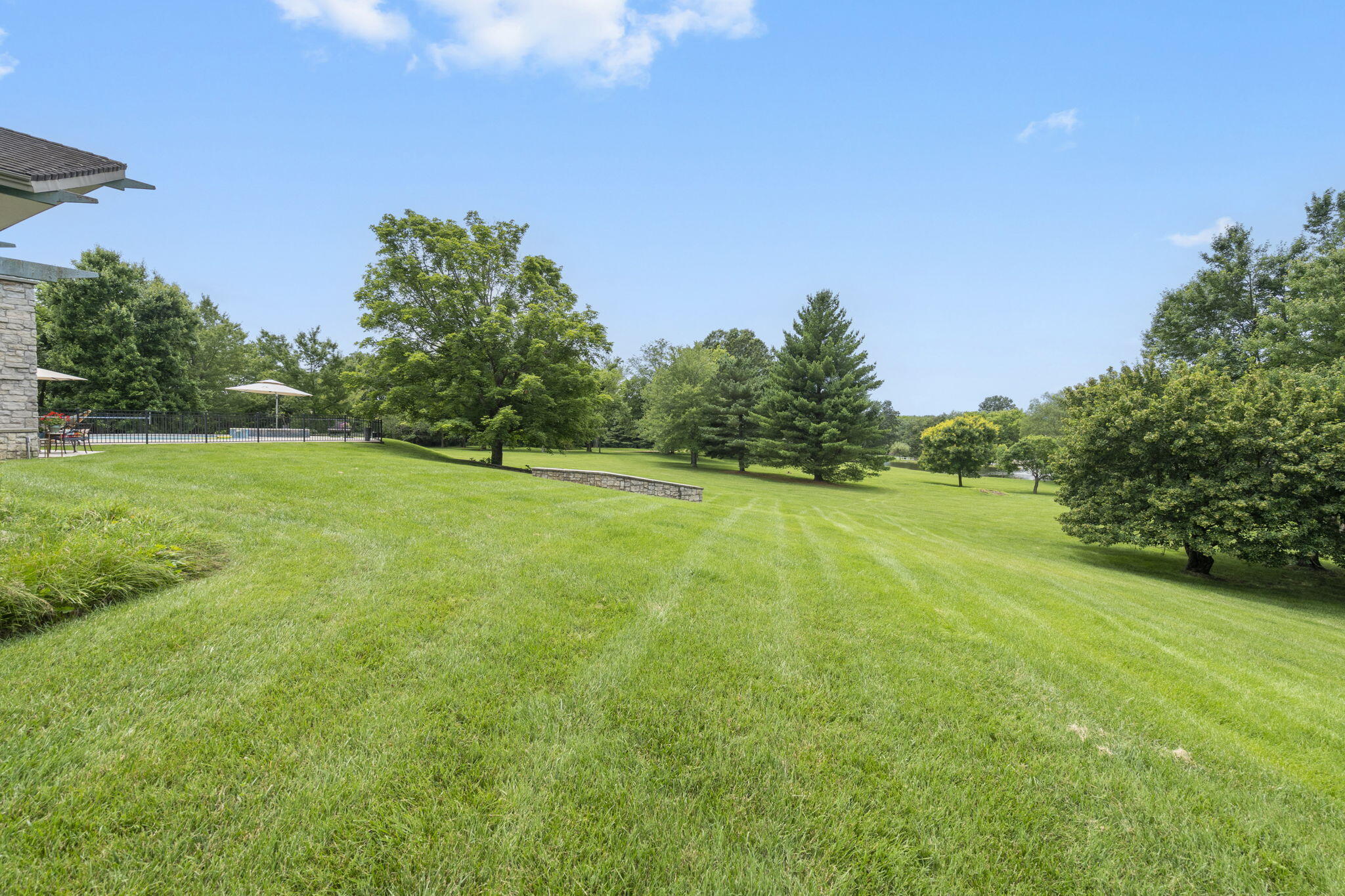 Photo 98 - Residential for sale – 318 S Farm Road 193   Springfield, MO