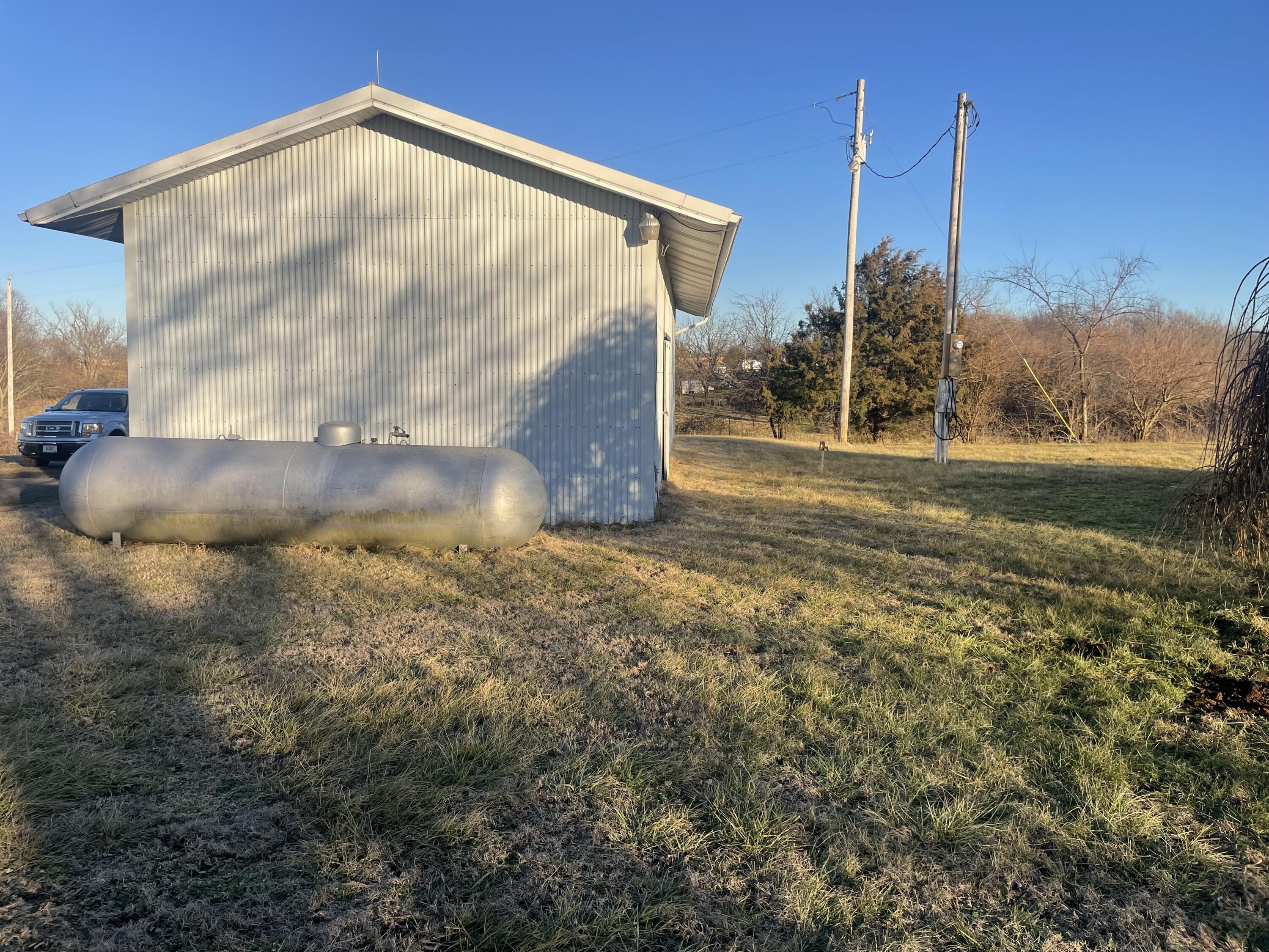Photo 39 - Residential for sale – 15017  Farm Road 2010   Verona, MO