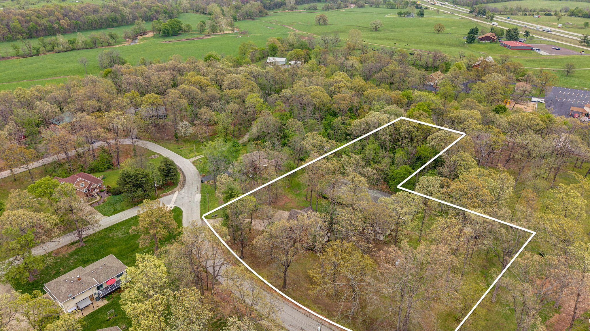 Photo 4 - Residential for sale – 103  R J Lane  Mt Vernon, MO