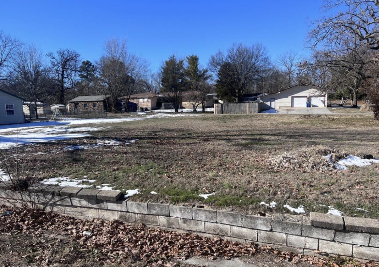 Photo 2 - Land for sale – Tbd  Hazel Avenue  Carthage, MO