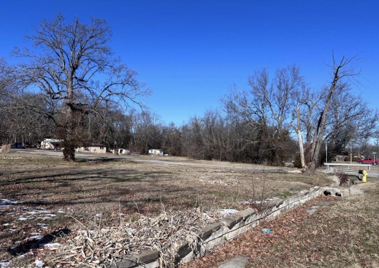 Photo 6 - Land for sale – Tbd  Hazel Avenue  Carthage, MO
