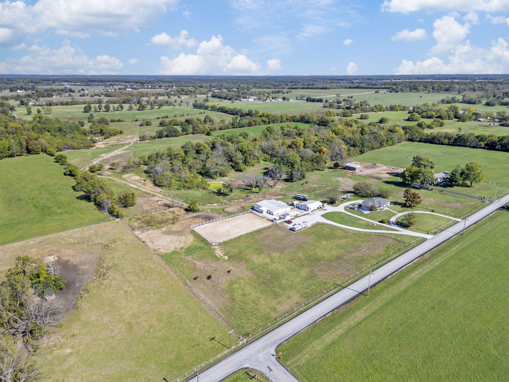 Photo 2 - Residential for sale – 3259 W Farm Rd 60   Springfield, MO