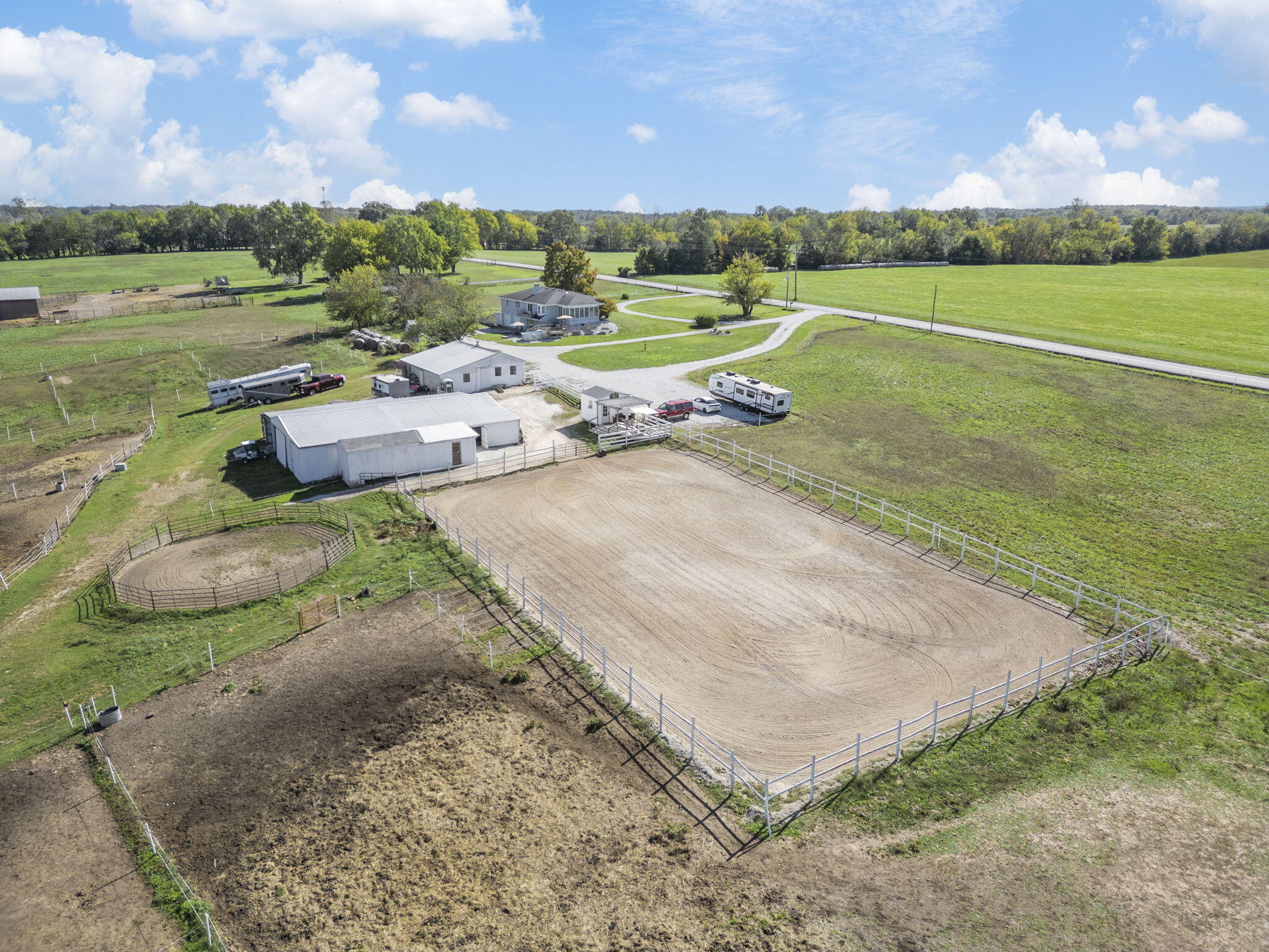 Photo 2 - Farm for sale – 3259 W Farm Rd 60   Springfield, MO
