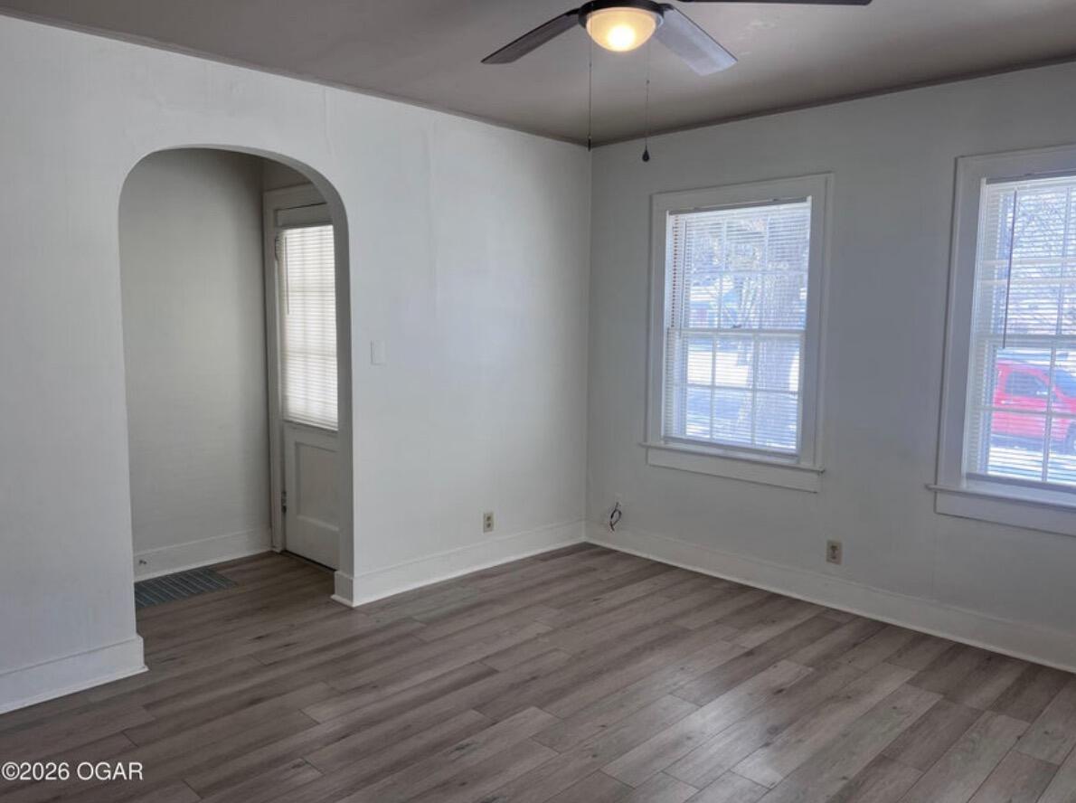 Photo 3 - Residential for sale – 1144 S Main Street  Carthage, MO