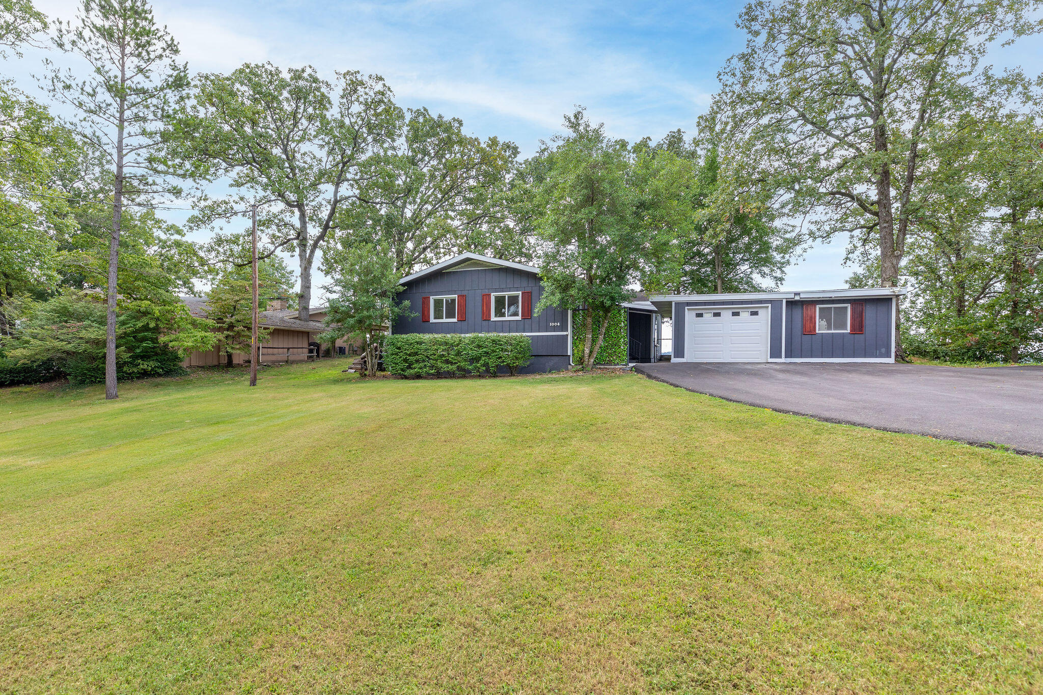 Photo 30 - Residential for sale – 1004  Cliff Drive  Branson, MO
