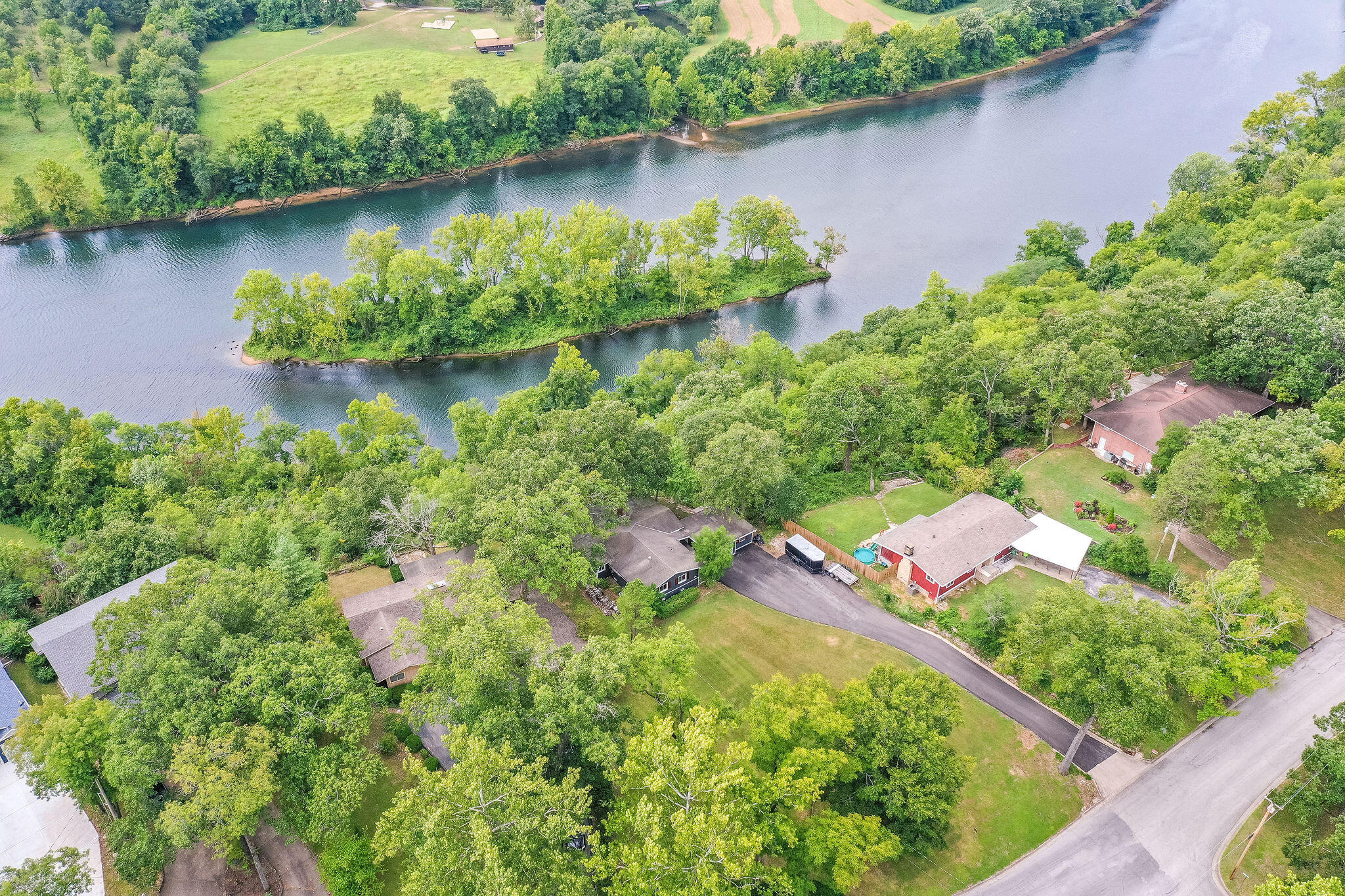 Photo 41 - Residential for sale – 1004  Cliff Drive  Branson, MO