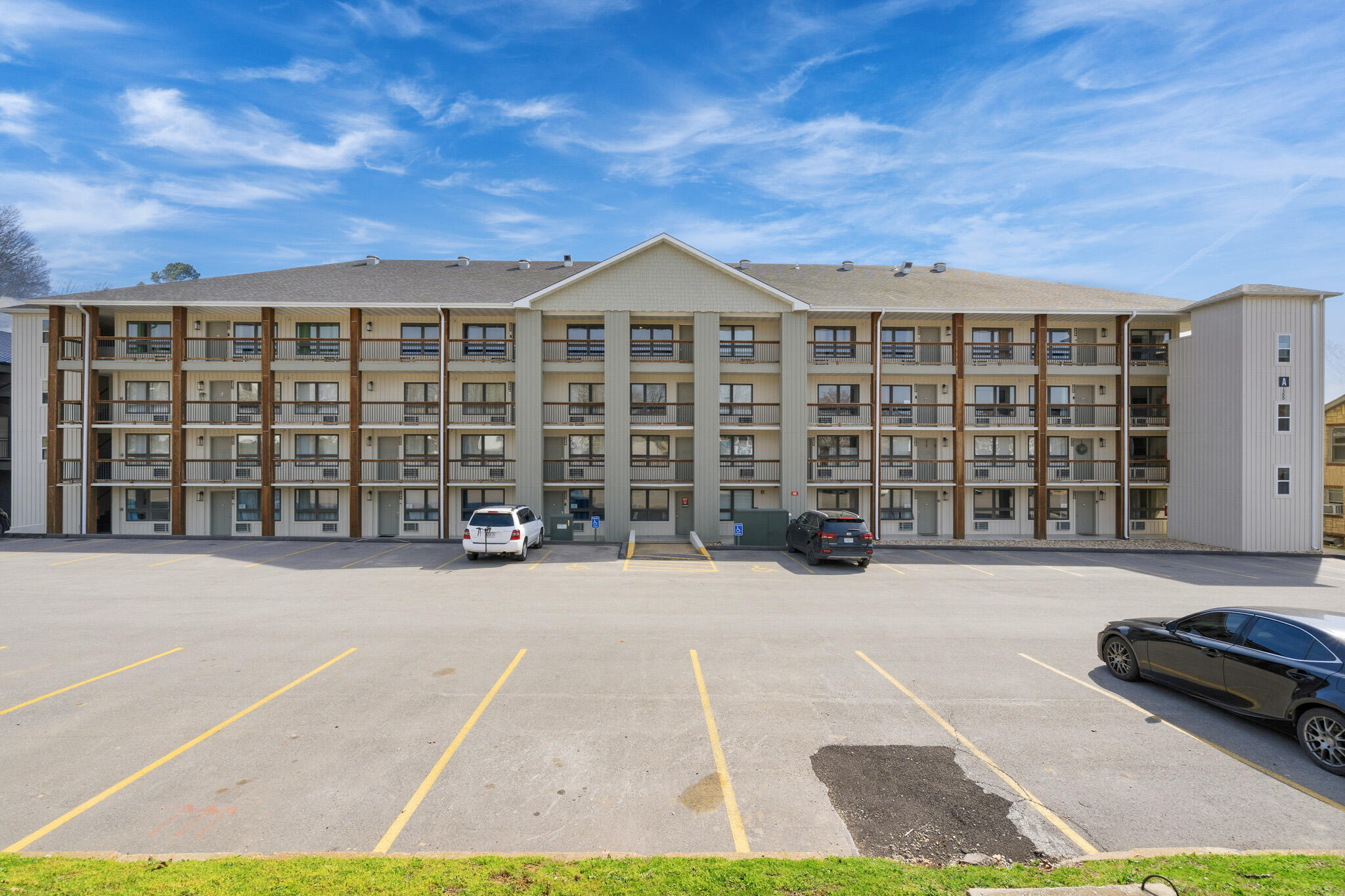 Photo 66 - Residential for sale – 403  Veterans Boulevard  Branson, MO