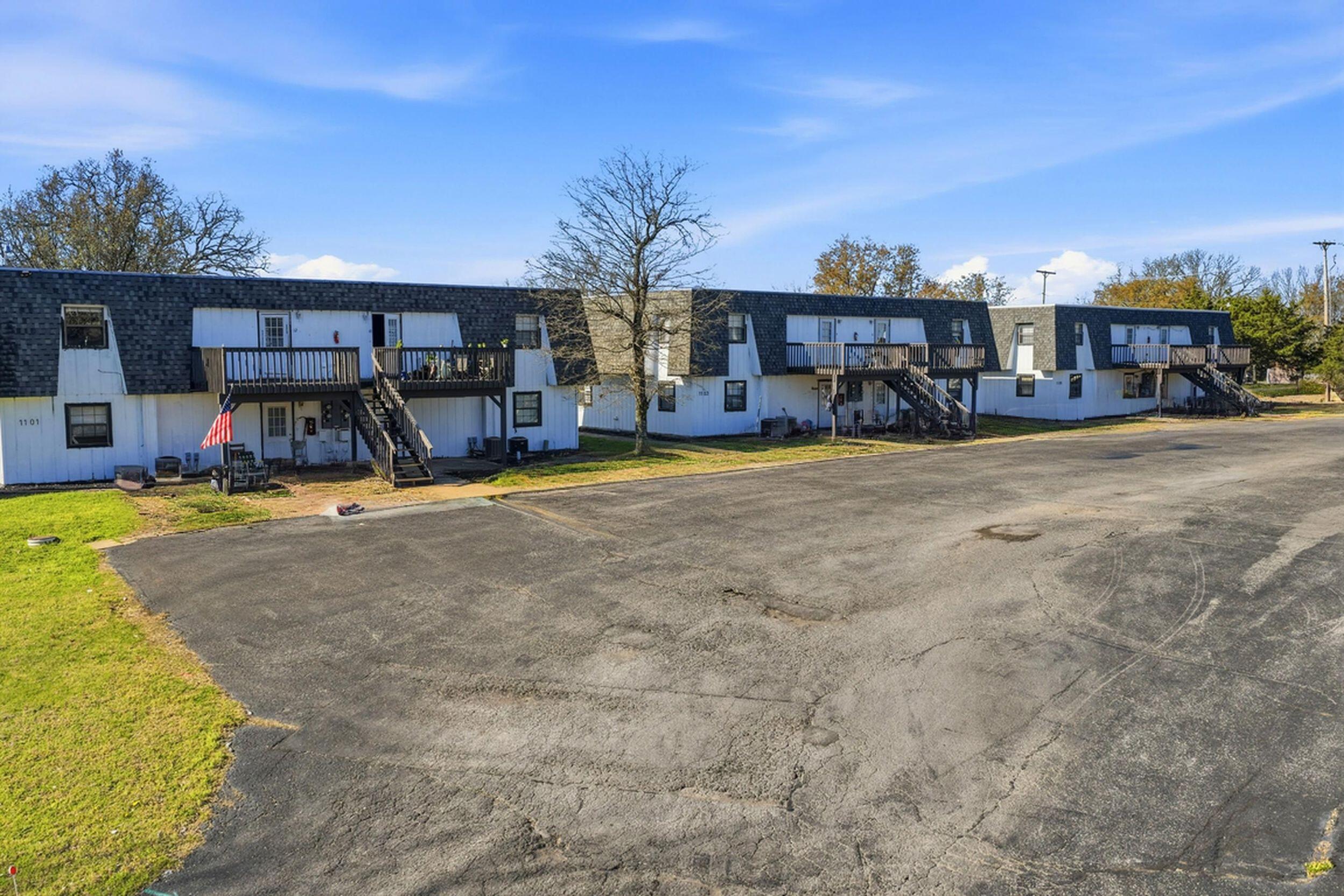 Photo 3 - Commercial Sale for sale – 1101  Bird Road   Branson, MO