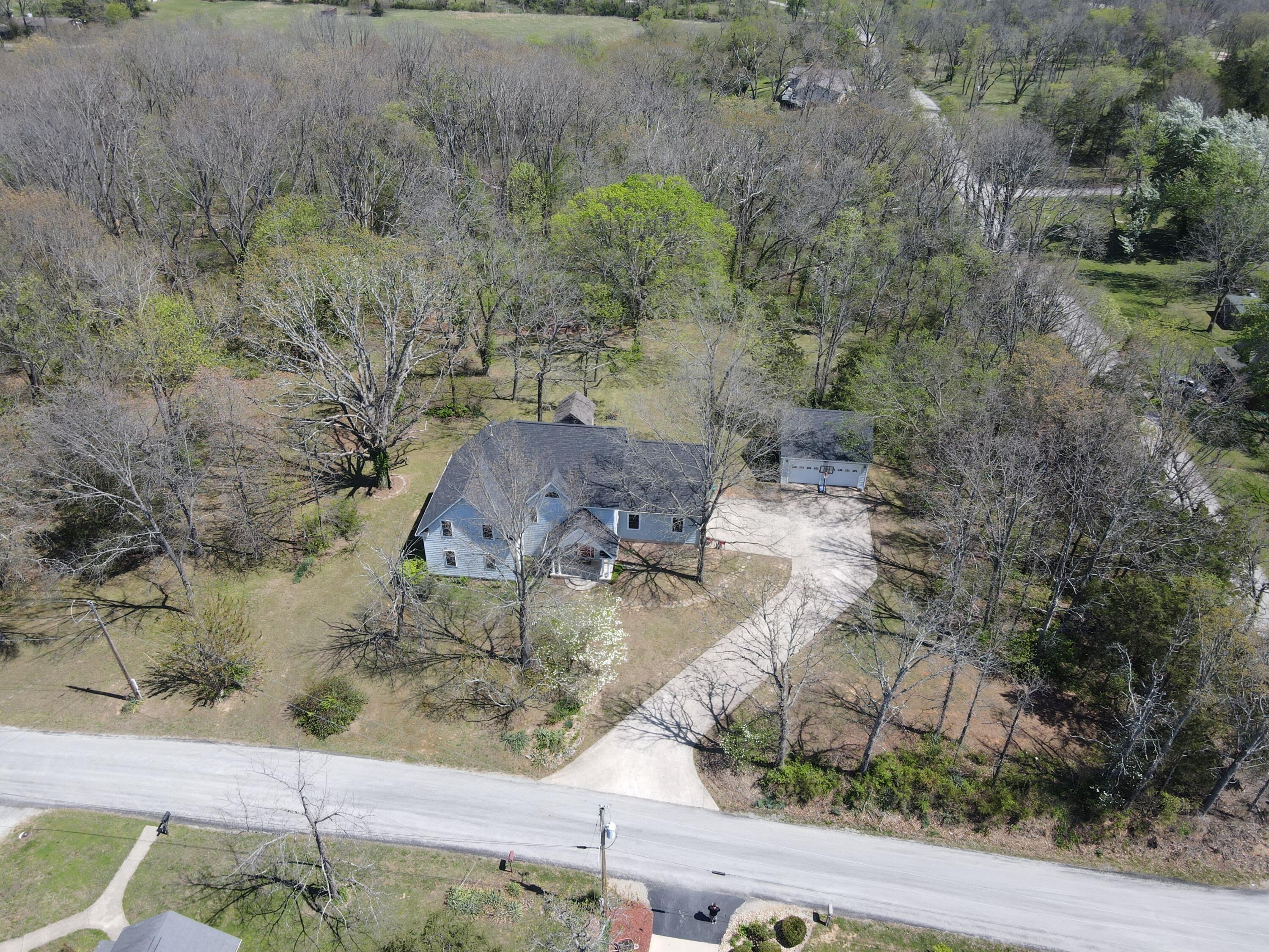 Photo 3 - Residential for sale – 116  Clingan   Willow Springs, MO