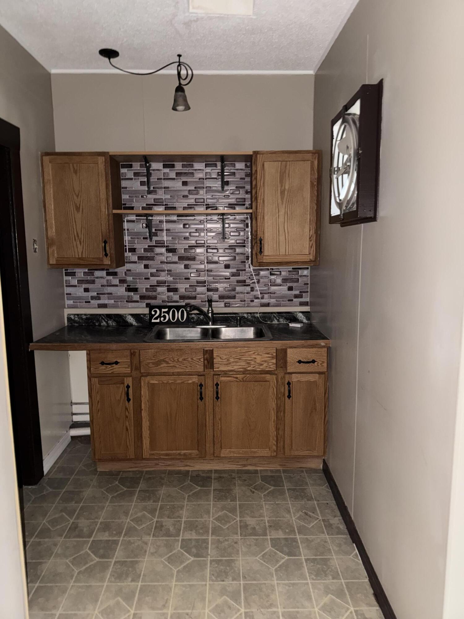 Photo 9 - Commercial Sale for sale – 2500 N Grant Avenue  Springfield, MO