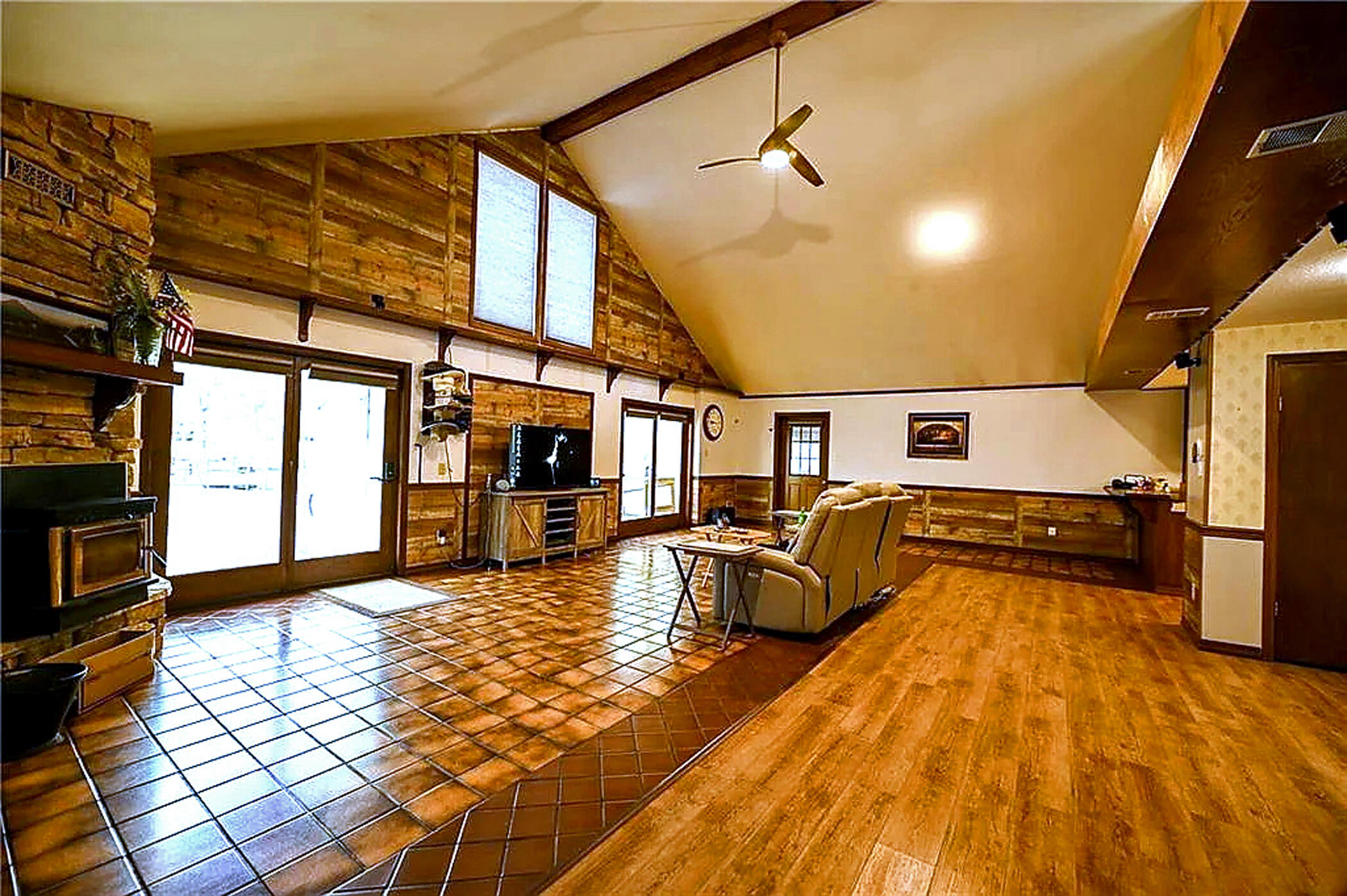 Photo 7 - Residential for sale – 22303  County Road 253   Wheatland, MO