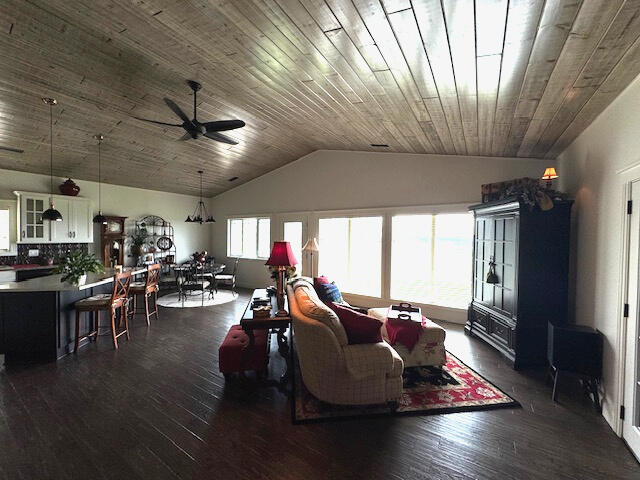 Photo 11 - Residential for sale – 8  Midview Drive  Kimberling City, MO