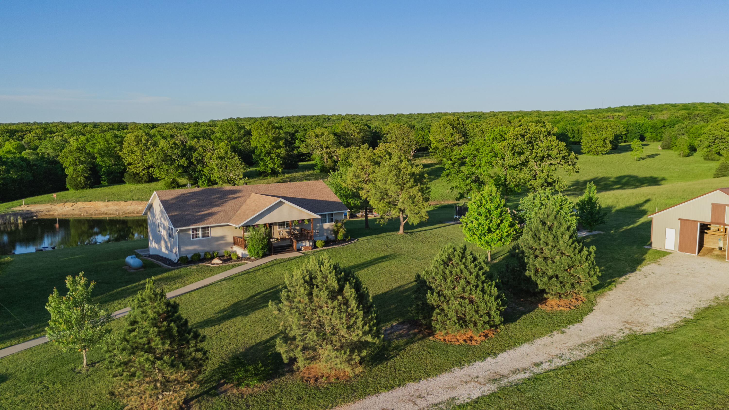 Photo 17 - Residential for sale – 450 E 375th Road  Dunnegan, MO