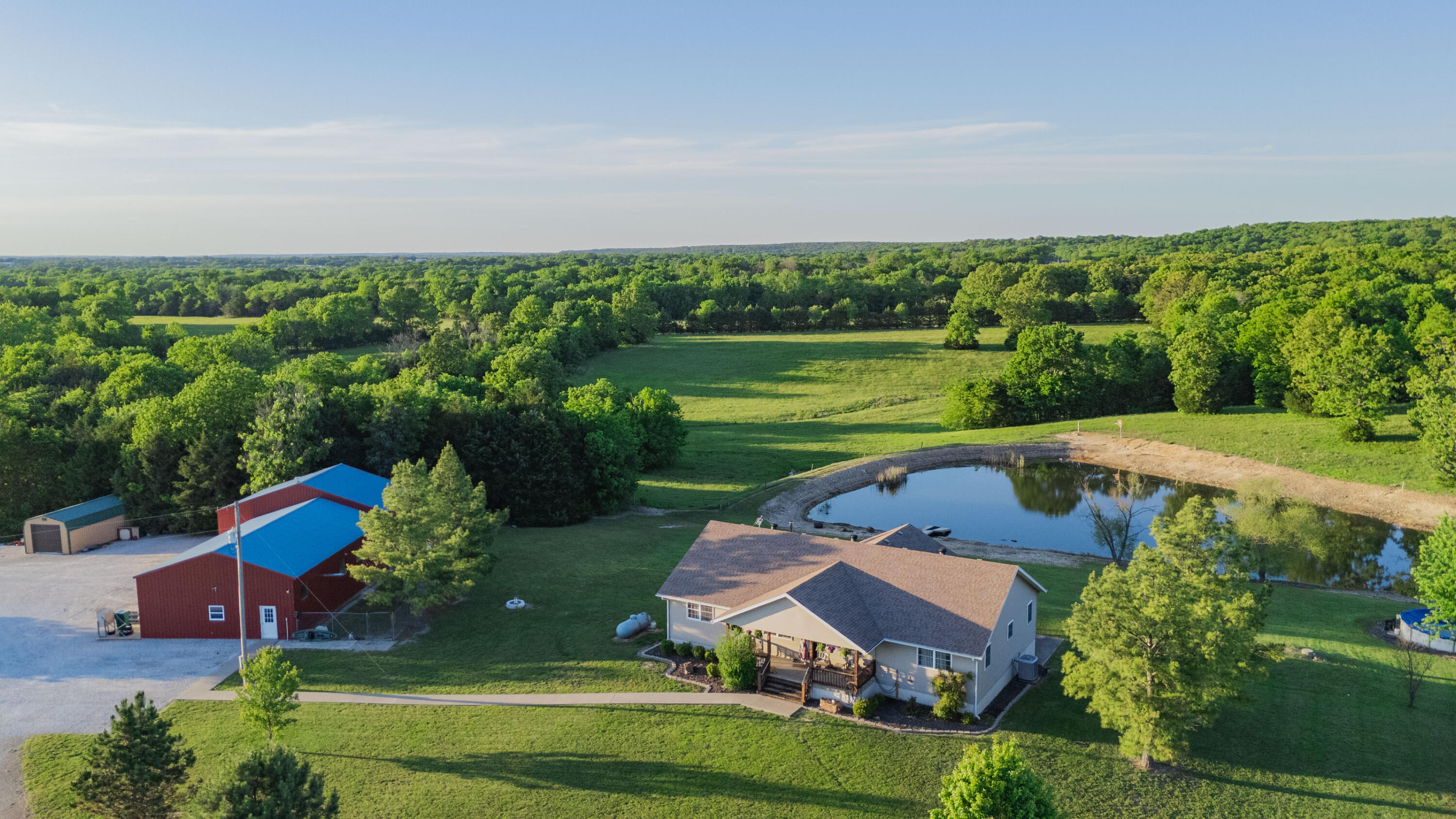 Photo 8 - Residential for sale – 450 E 375th Road  Dunnegan, MO