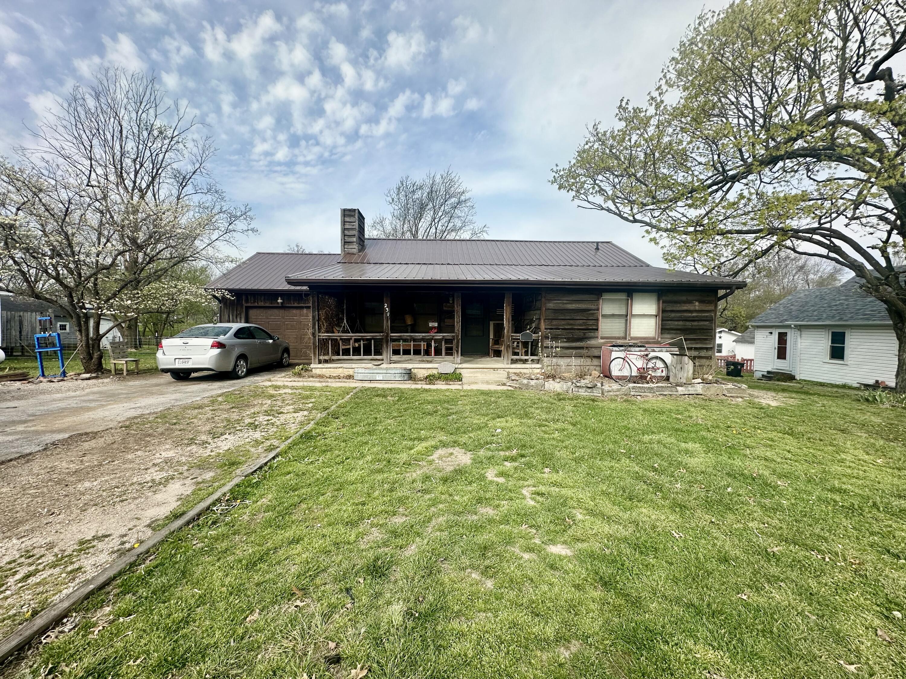 Photo 23 - Residential for sale – 231 N Olive Street  Marshfield, MO