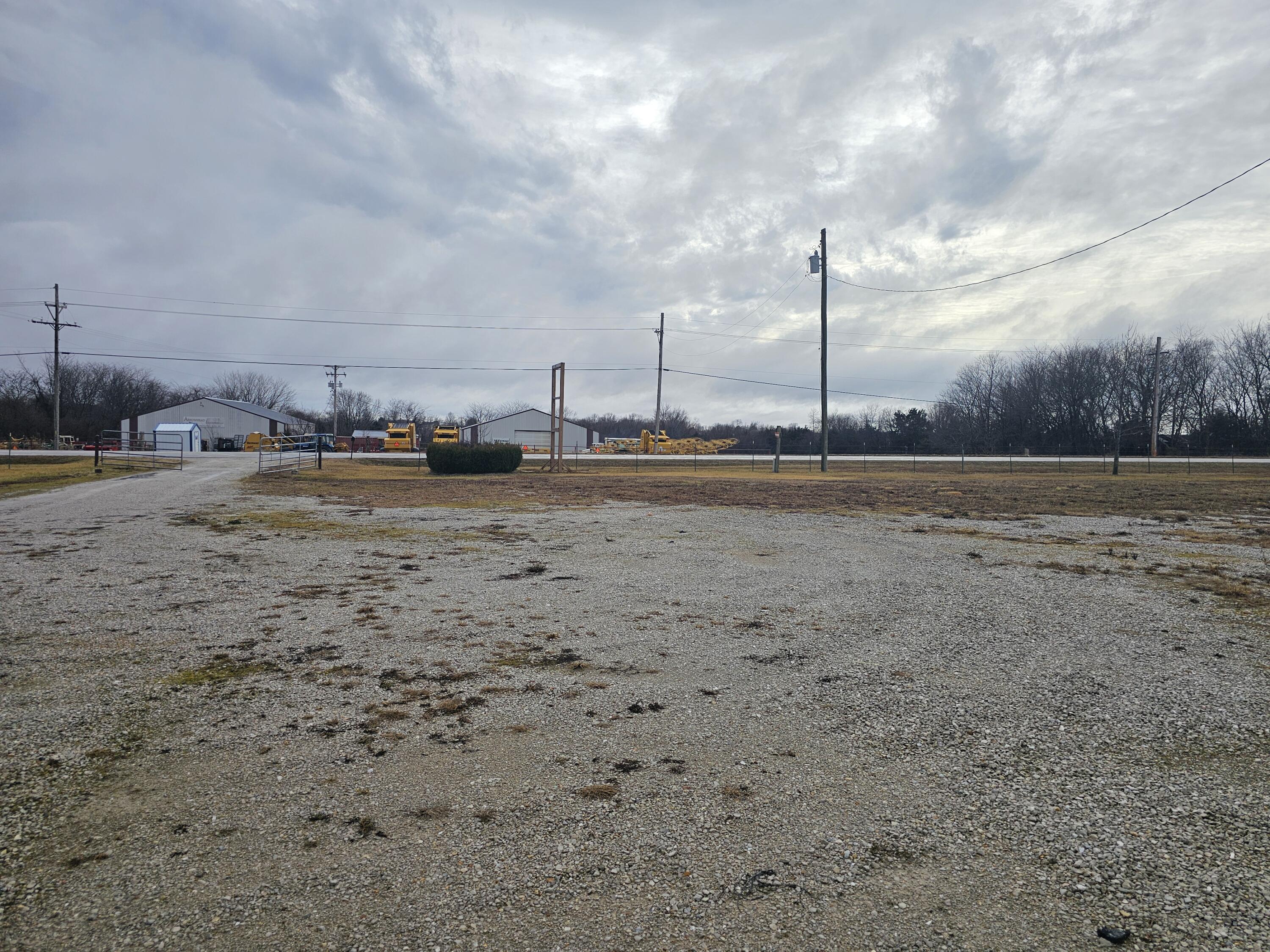 Photo 8 - Commercial Sale for sale – 1629 W Dallas Street  Buffalo, MO