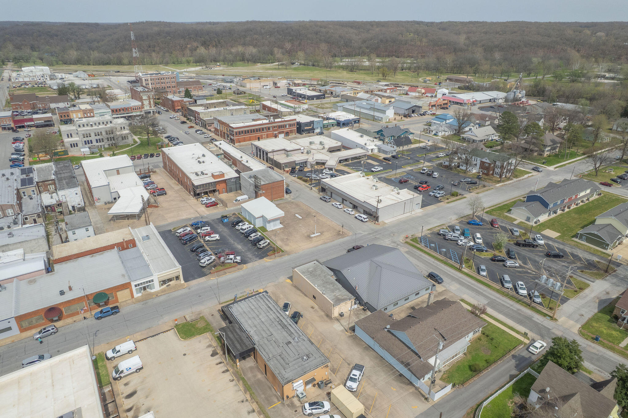 Photo 26 - Commercial Sale for sale – 115 E Hickory Street   Neosho, MO