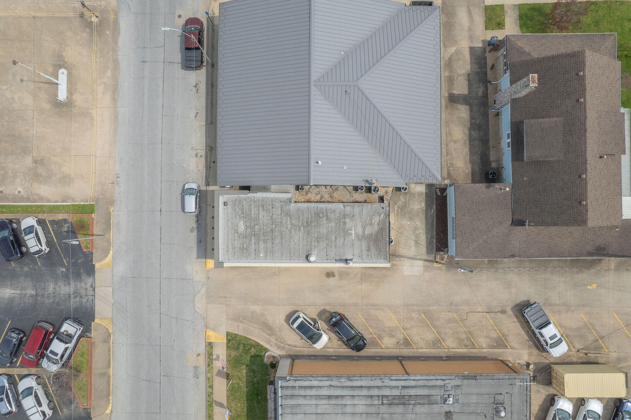 Photo 25 - Commercial Sale for sale – 115 E Hickory Street   Neosho, MO