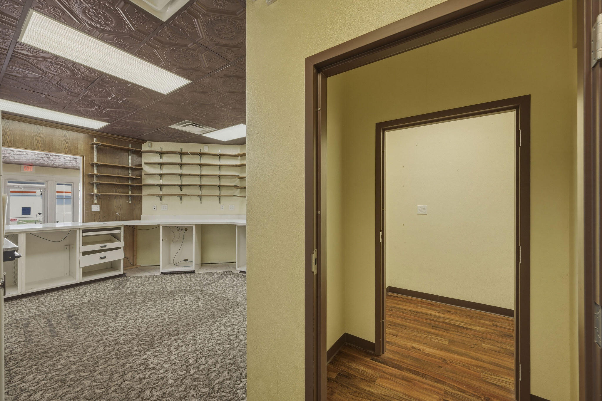 Photo 20 - Commercial Sale for sale – 115 E Hickory Street   Neosho, MO