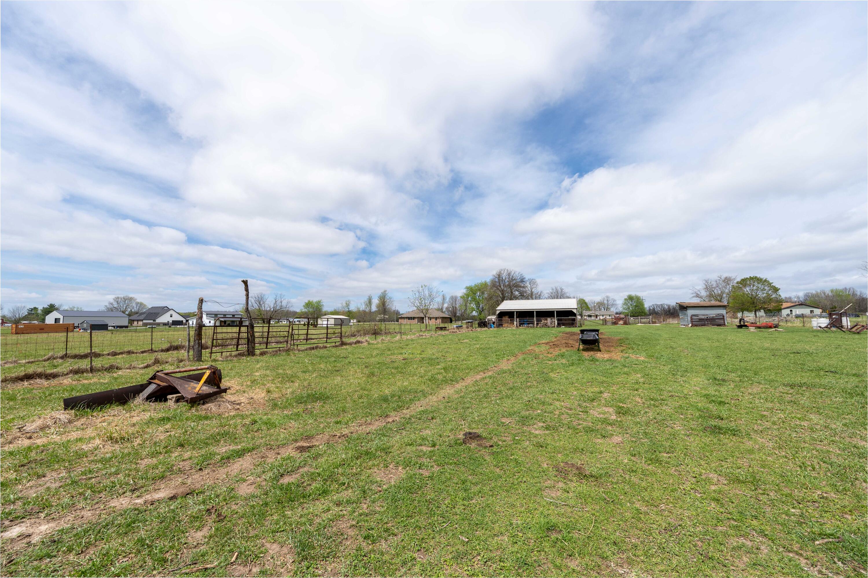 Photo 74 - Residential for sale – 7914 W Farm Road 124   Springfield, MO