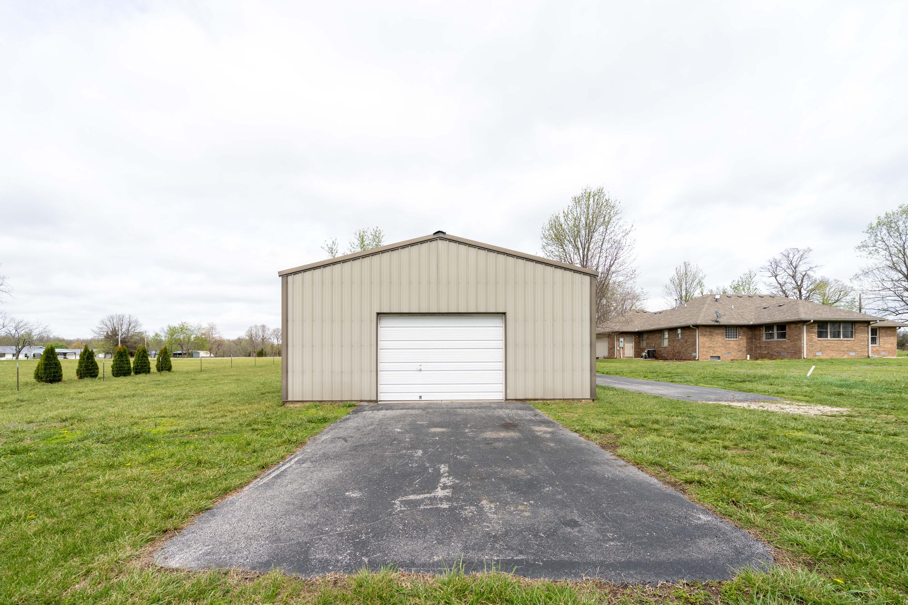 Photo 56 - Residential for sale – 7914 W Farm Road 124   Springfield, MO