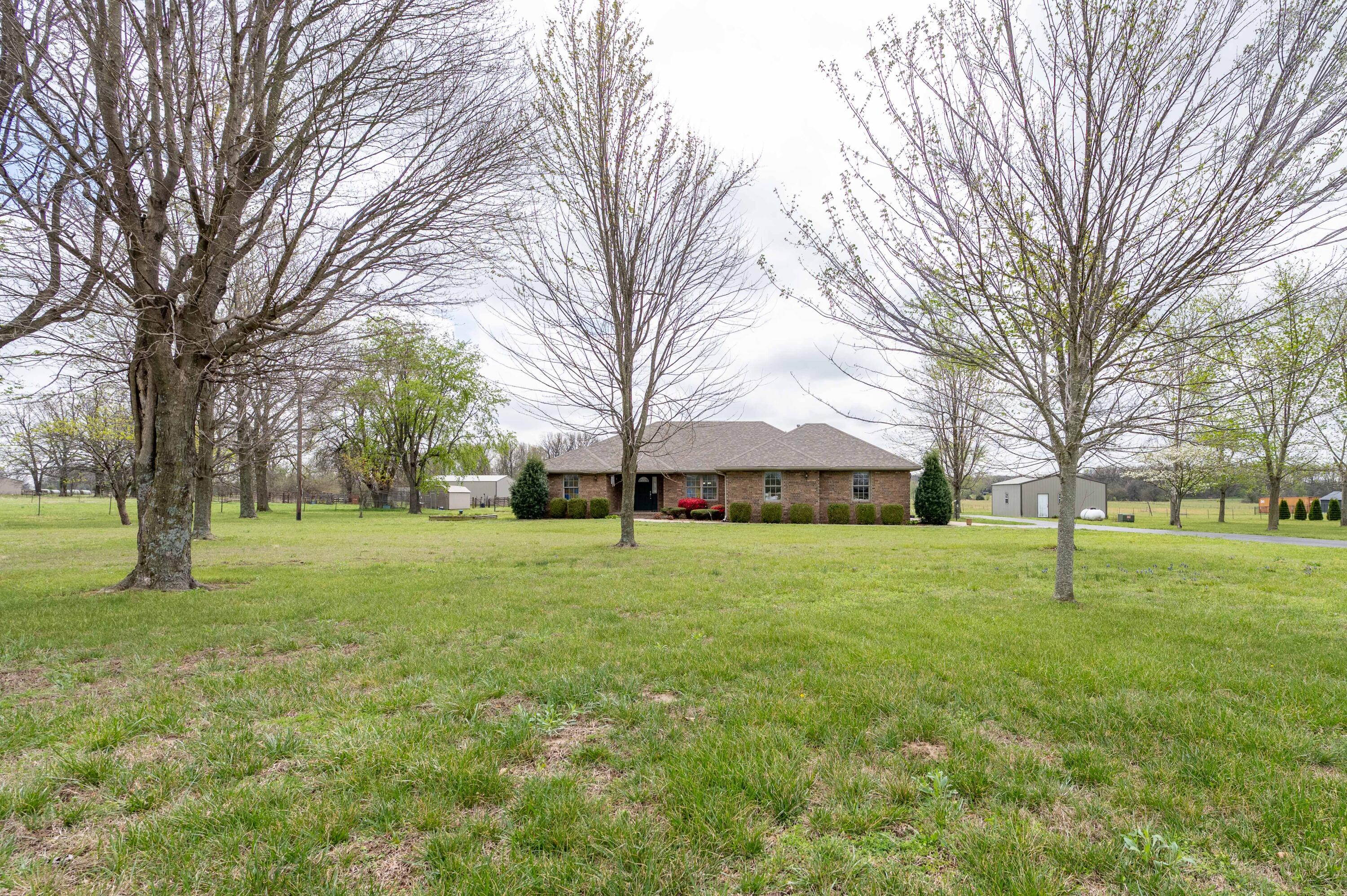 Photo 2 - Residential for sale – 7914 W Farm Road 124   Springfield, MO
