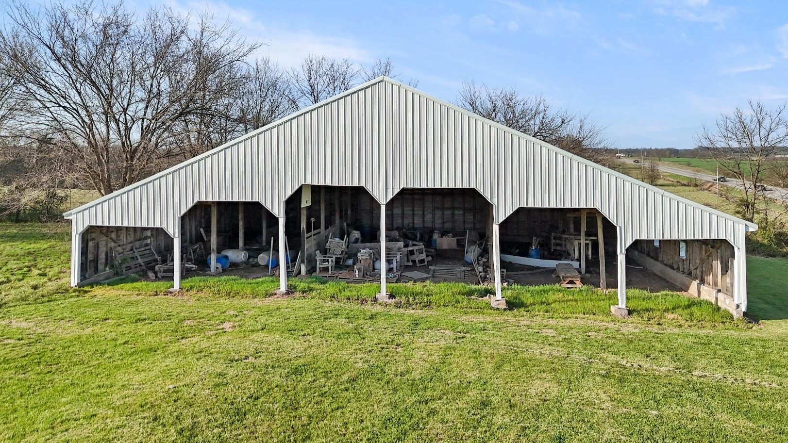 Photo 23 - Residential for sale – 22057  State Highway 37   Cassville, MO