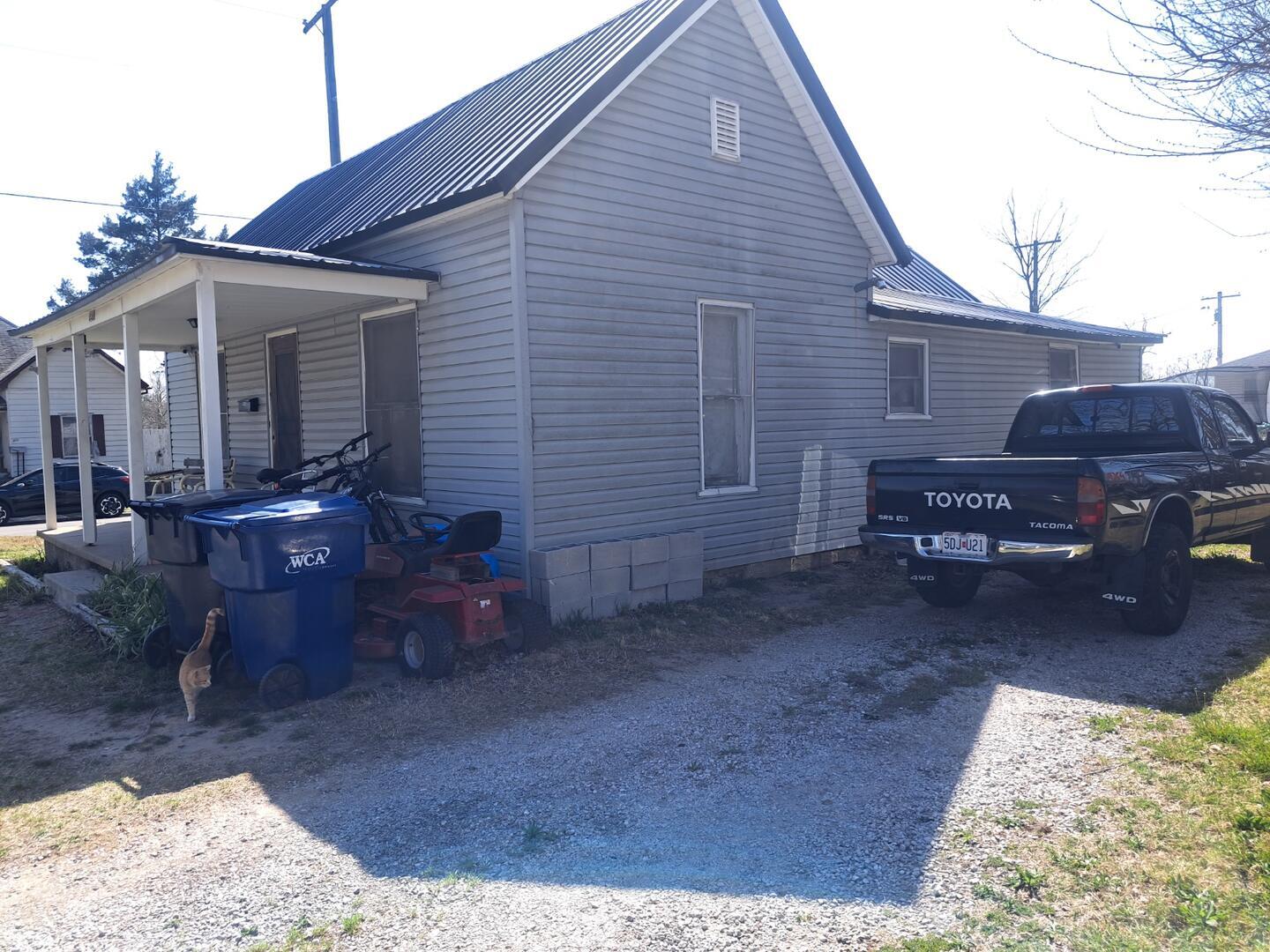 Photo 2 - Residential for sale – 332 S Pennsylvania Avenue  Webb City, MO