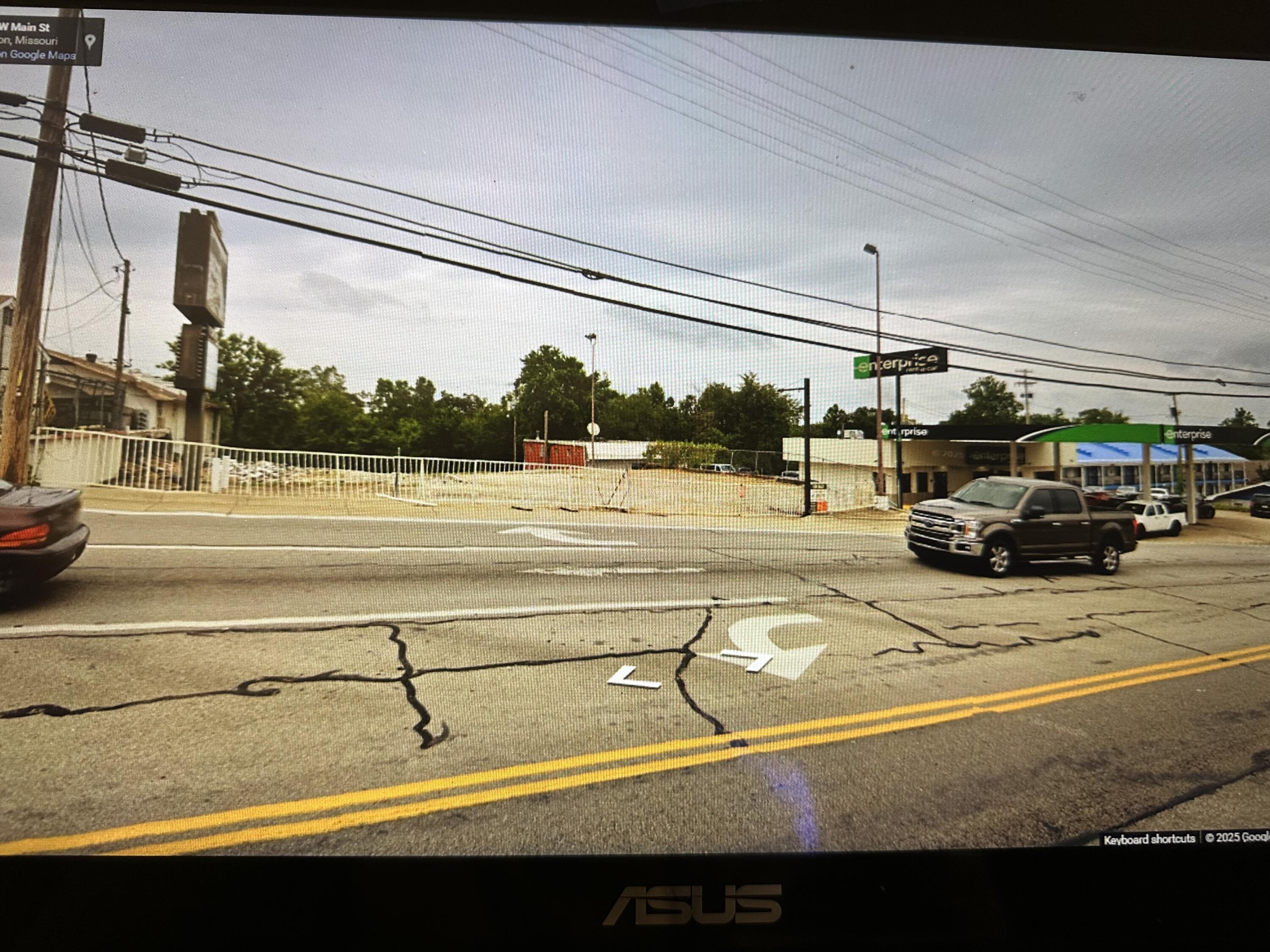 Photo 4 - Commercial Sale for sale – 1031 W Main   Branson, MO